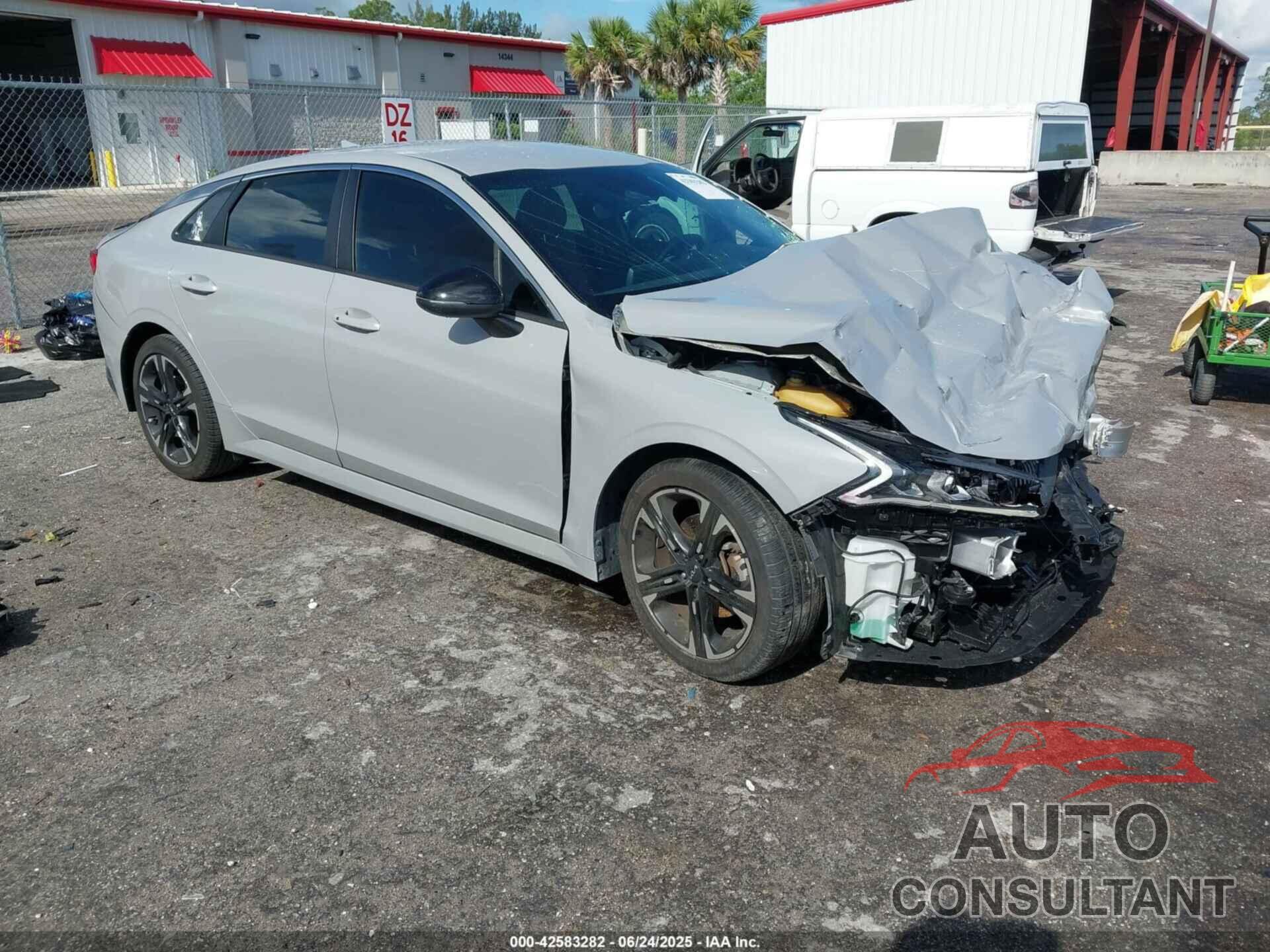 KIA K5 2023 - 5XXG64J22PG165996