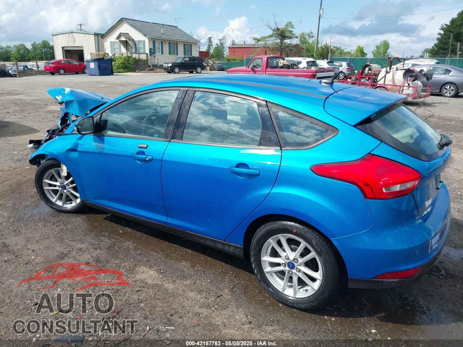 FORD FOCUS 2015 - 1FADP3K23FL339295