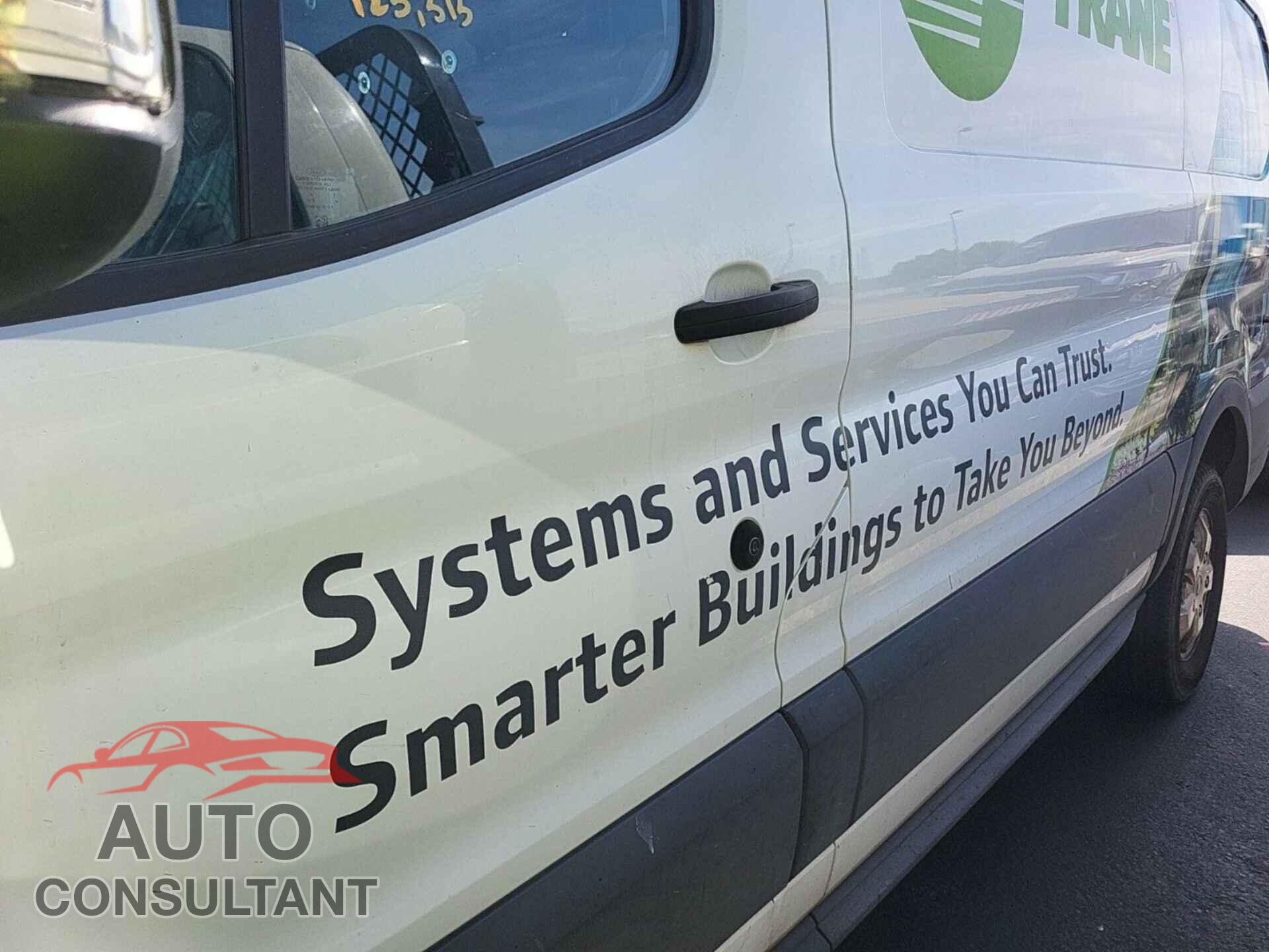 FORD TRANSIT 2019 - 1FTYR1YG4KKA40850