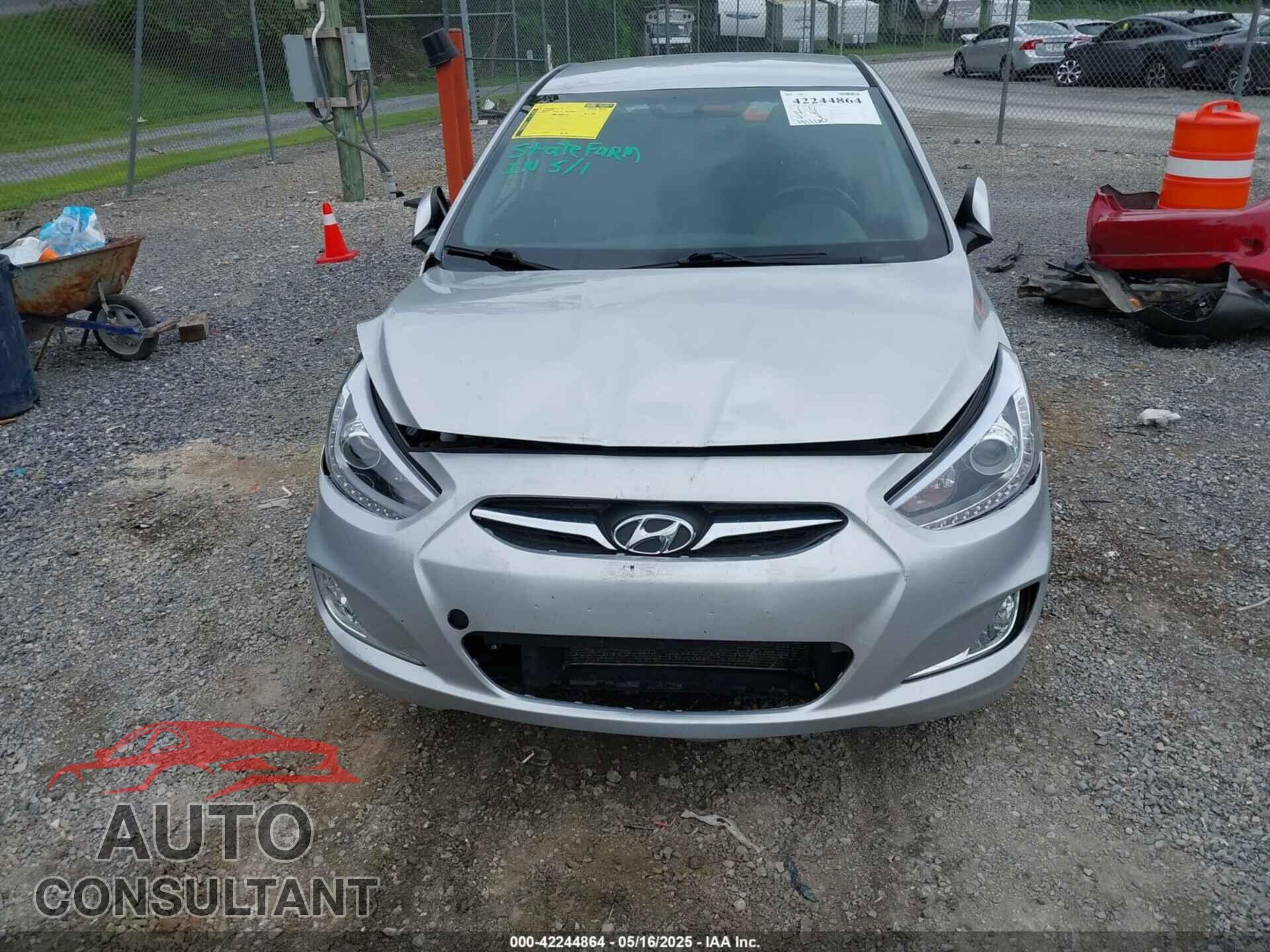 HYUNDAI ACCENT 2014 - KMHCU5AE0EU174235