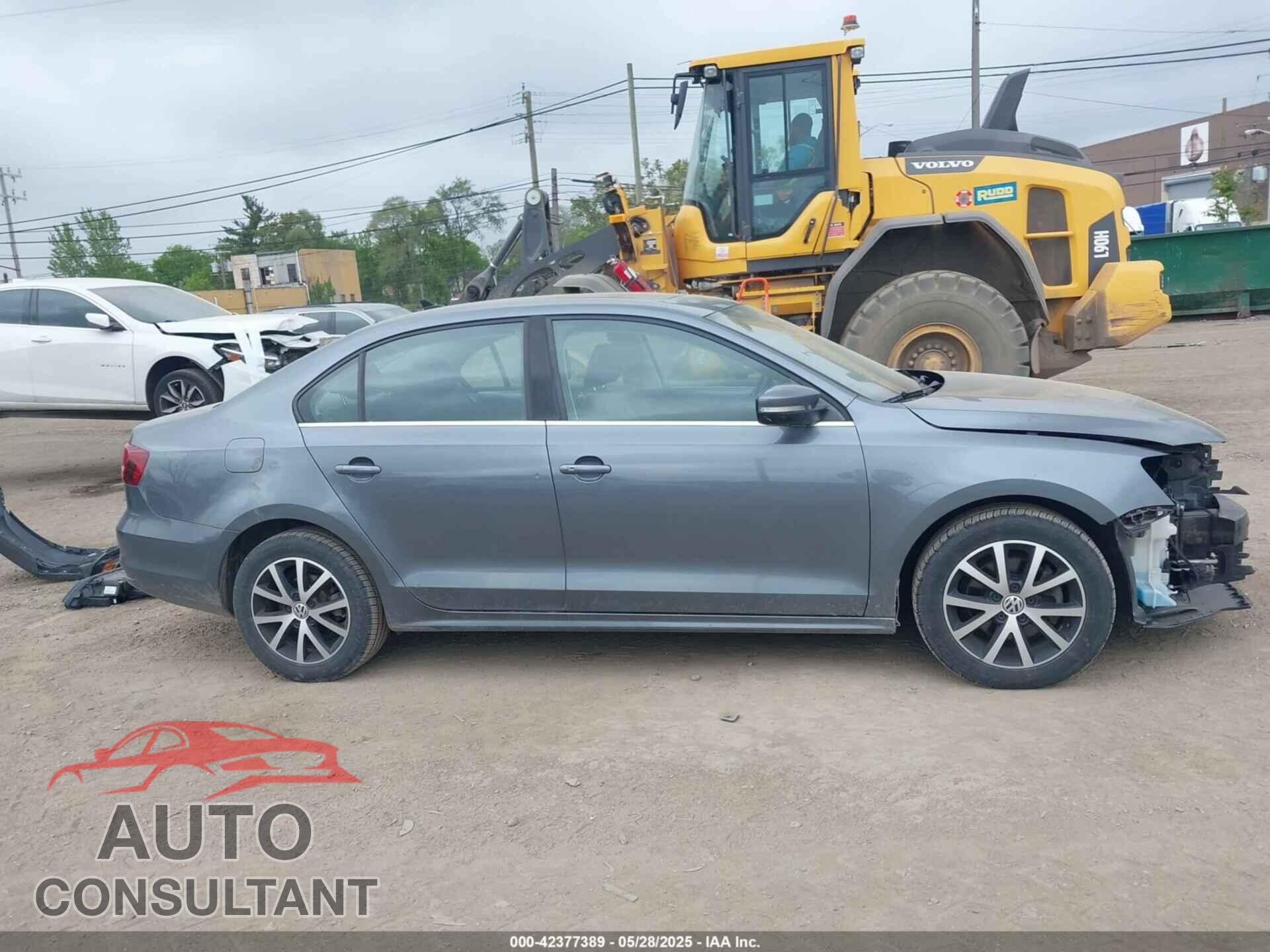 VOLKSWAGEN JETTA 2017 - 3VWDB7AJXHM264246