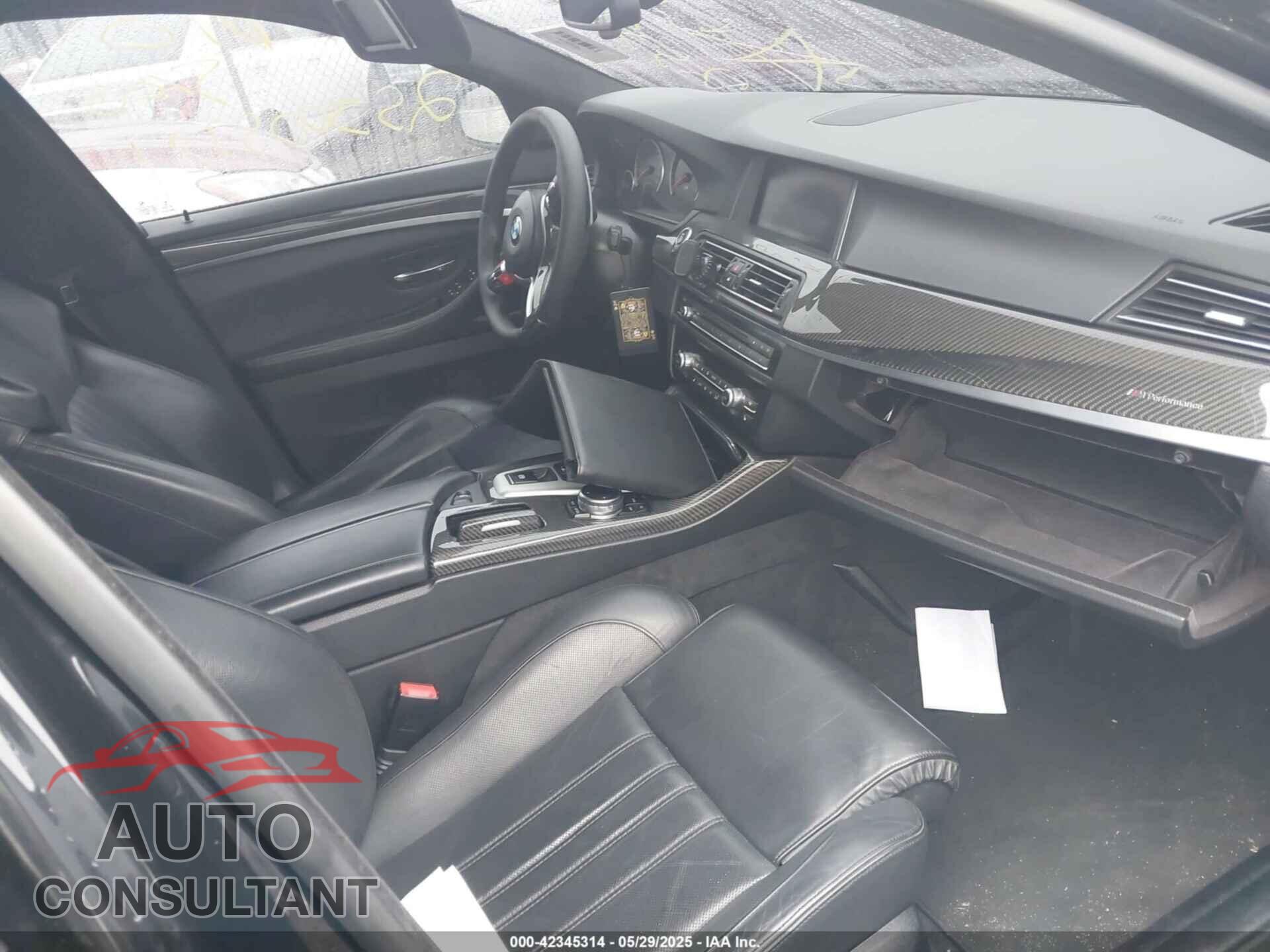 BMW M5 2015 - WBSFV9C52FD595287