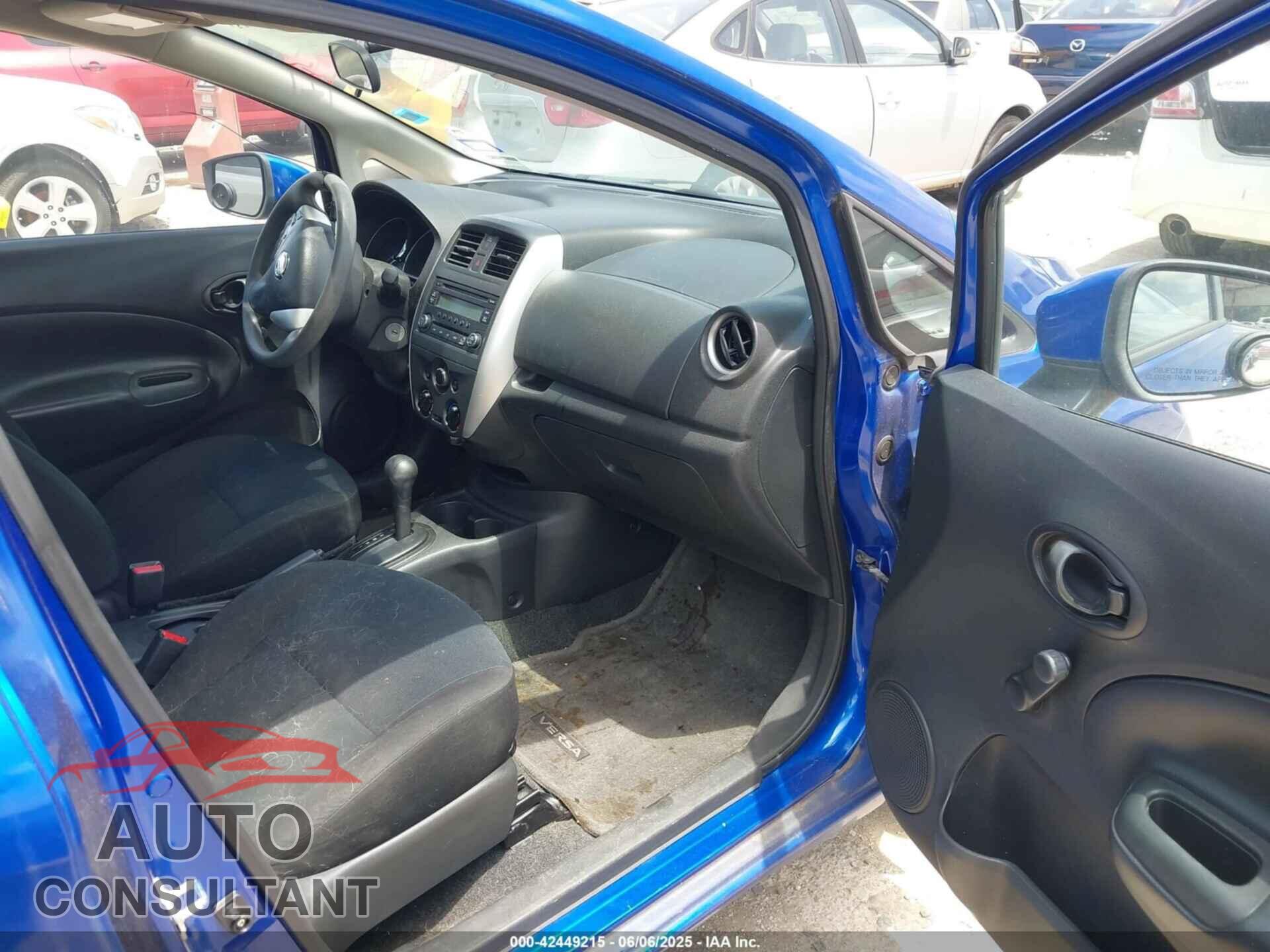 NISSAN VERSA NOTE 2015 - 3N1CE2CP8FL358531
