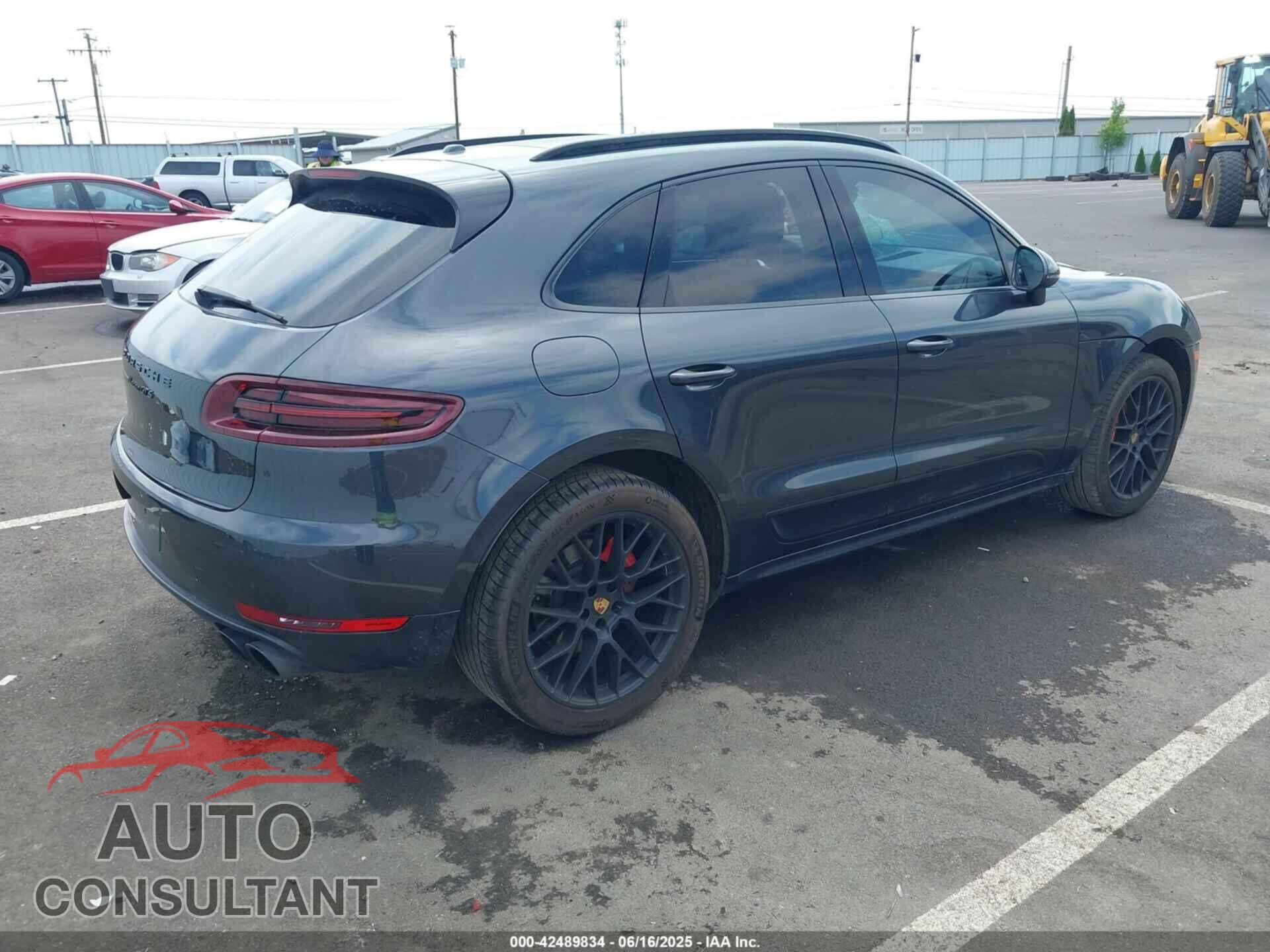 PORSCHE MACAN 2018 - WP1AG2A56JLB63532