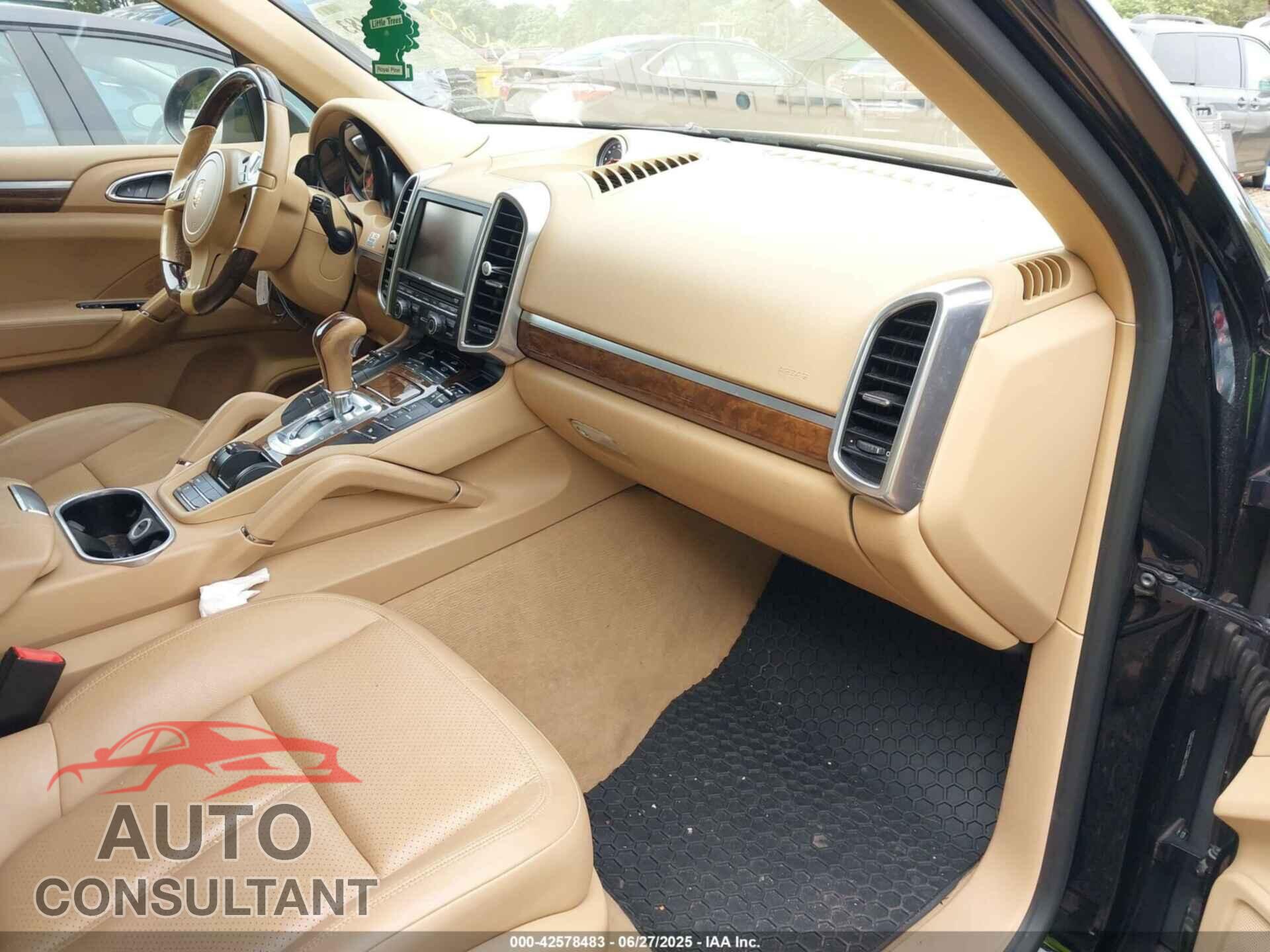 PORSCHE CAYENNE 2014 - WP1AF2A25ELA33143