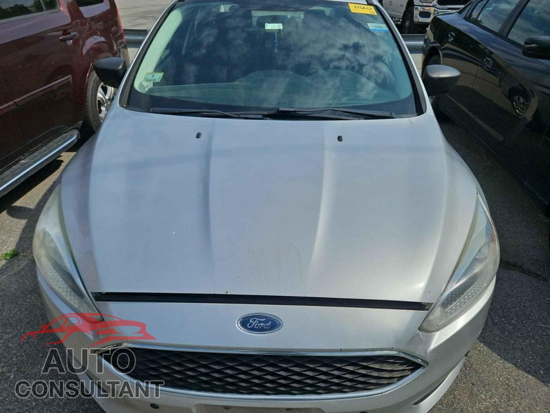 FORD FOCUS 2016 - 1FADP3E28GL306810