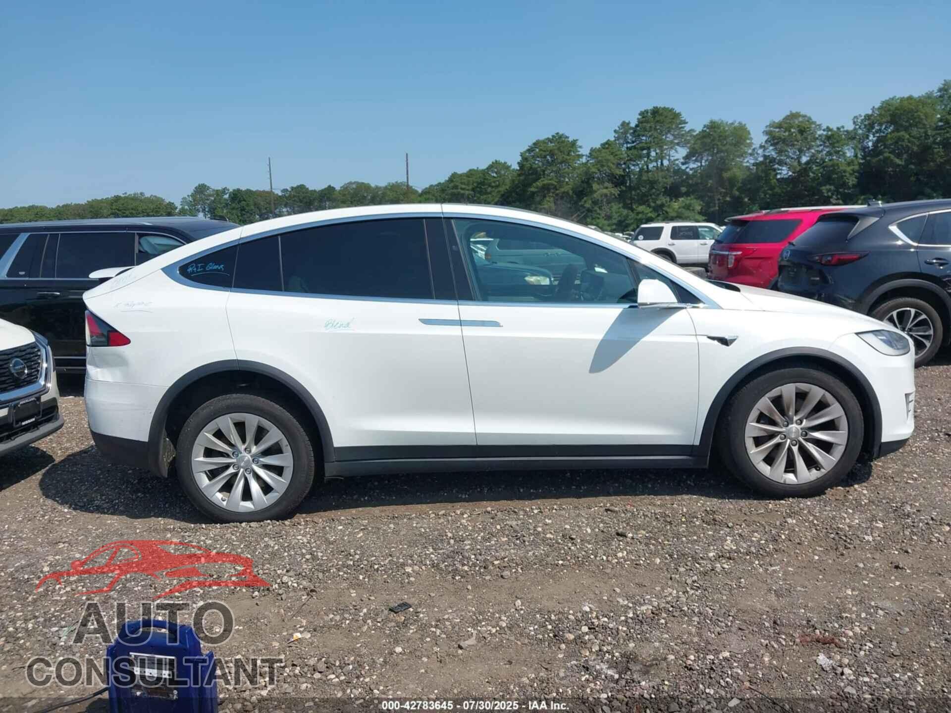TESLA MODEL X 2017 - 5YJXCDE24HF055023