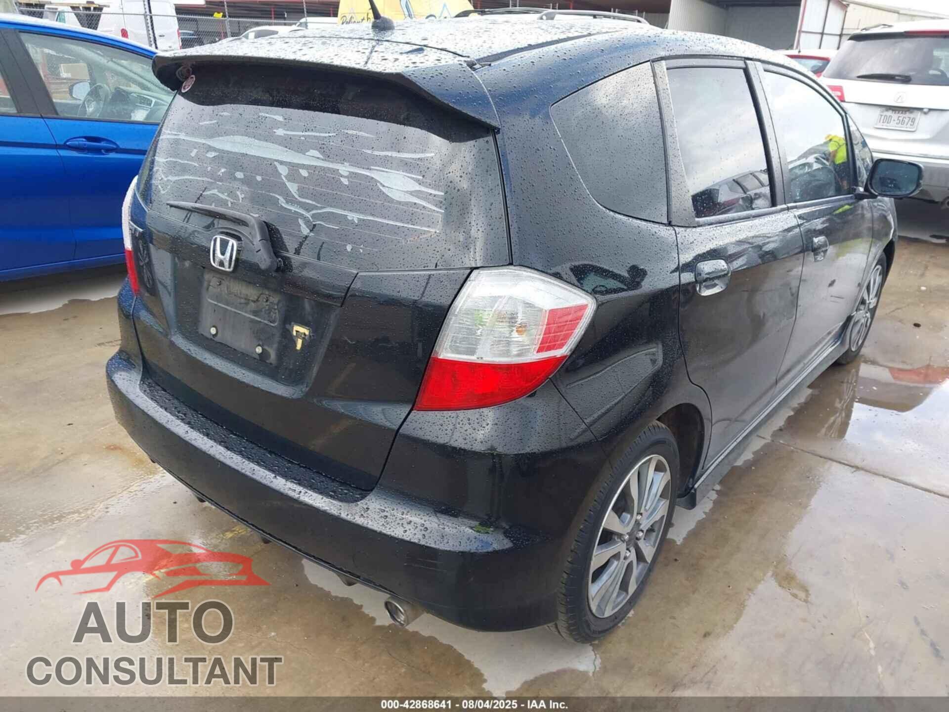 HONDA FIT 2013 - JHMGE8H54DC006207