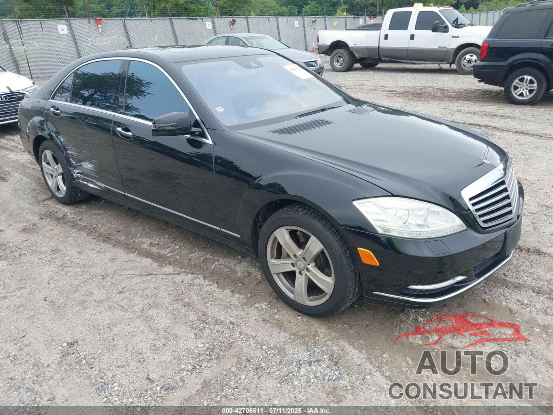 MERCEDES-BENZ S 550 2010 - WDDNG8GB2AA349203