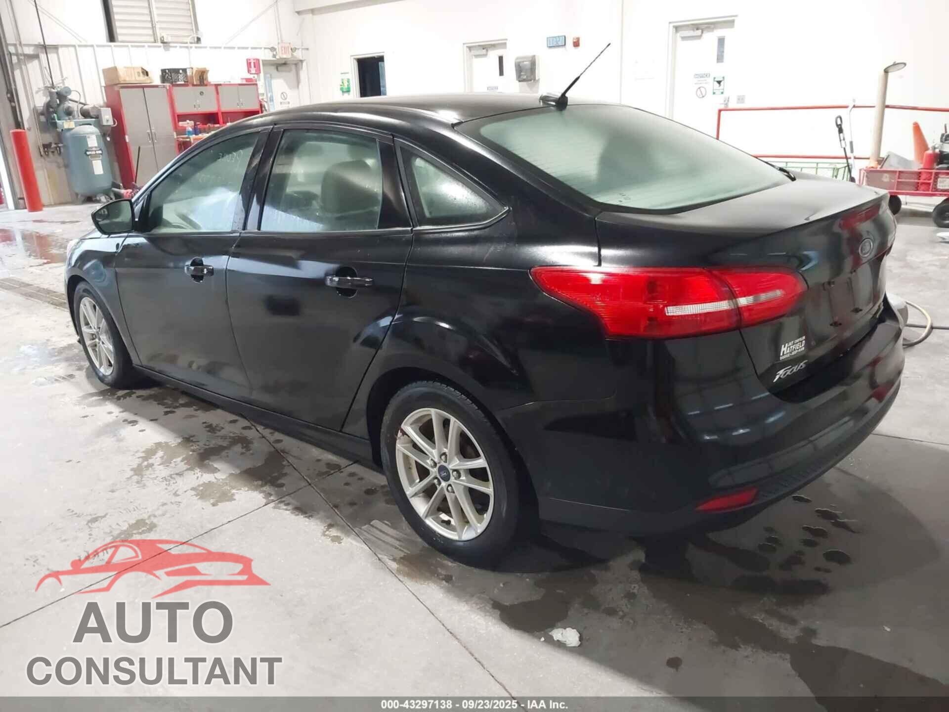 FORD FOCUS 2016 - 1FADP3F25GL271027
