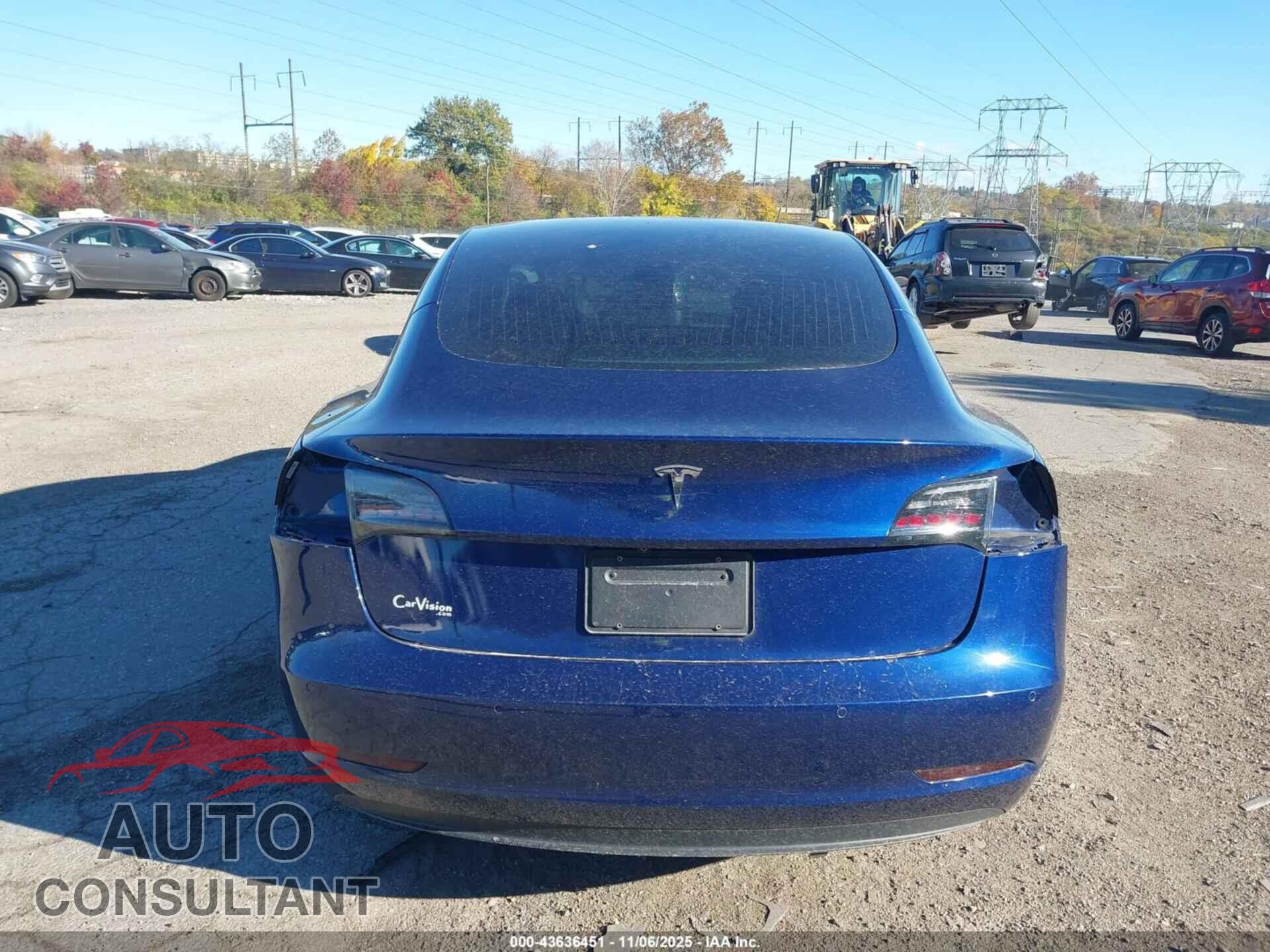 TESLA MODEL 3 2019 - 5YJ3E1EA7KF417366