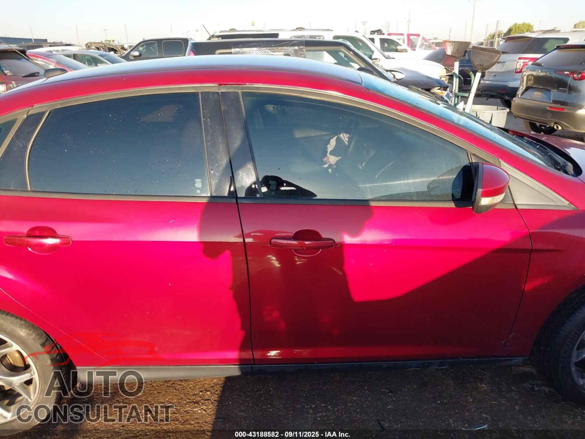 FORD FOCUS 2014 - 1FADP3F2XEL444182