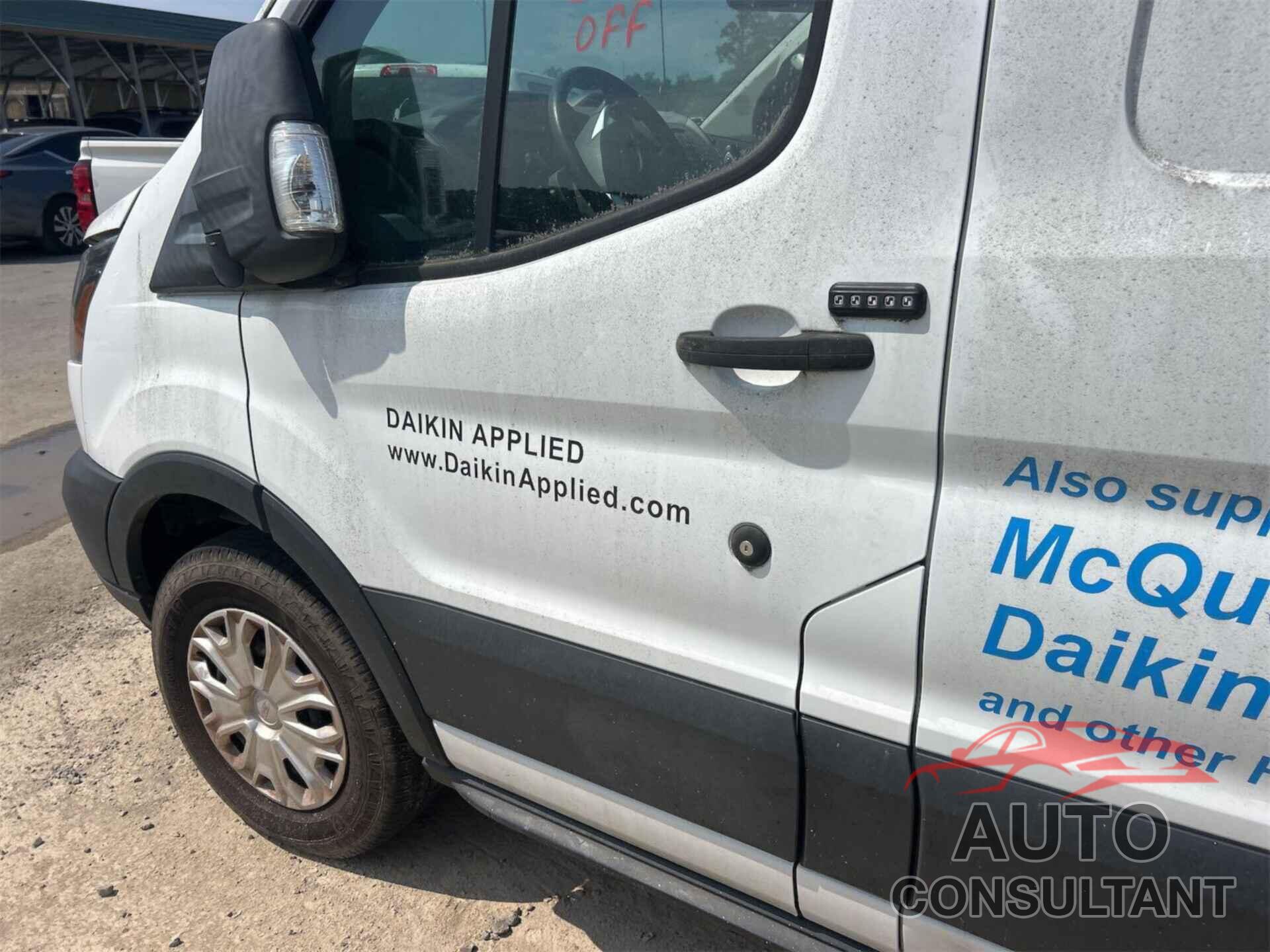 FORD TRANSIT-250 2019 - 1FTYR1YG4KKA31663