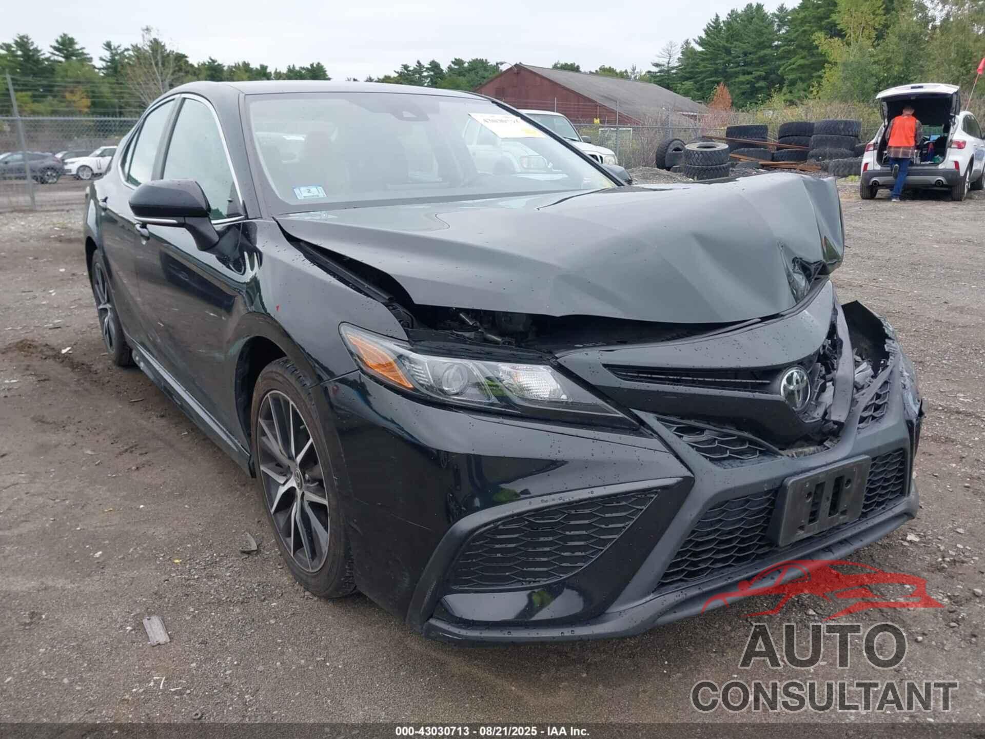 TOYOTA CAMRY 2022 - 4T1G11AK0NU632946