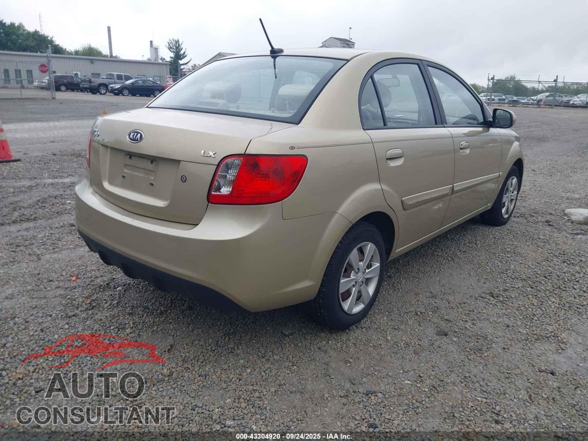 KIA RIO 2011 - KNADH4A38B6708052
