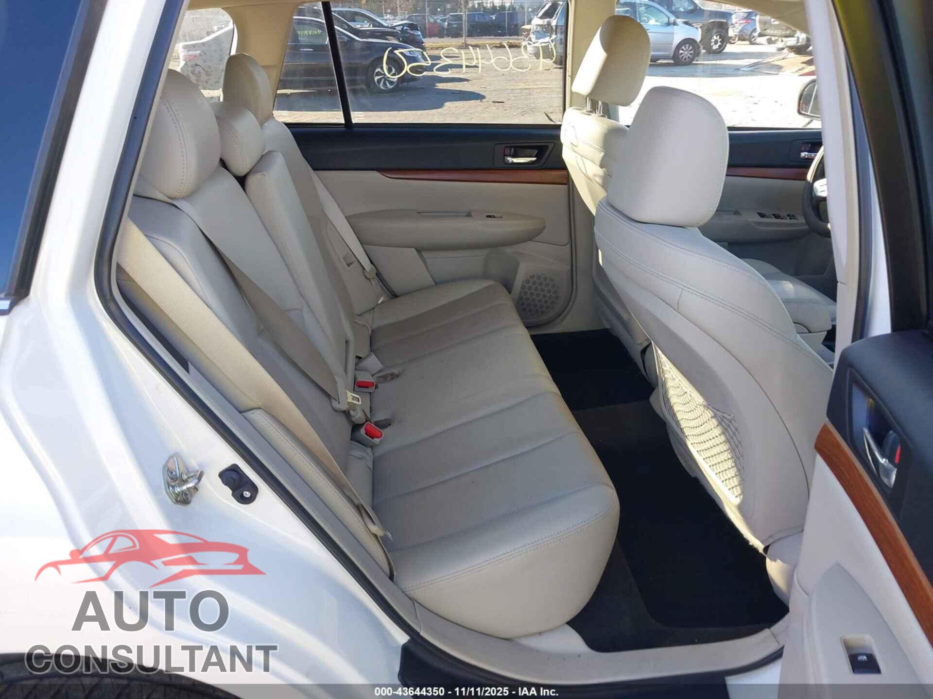 SUBARU OUTBACK 2014 - 4S4BRBLC4E3243859
