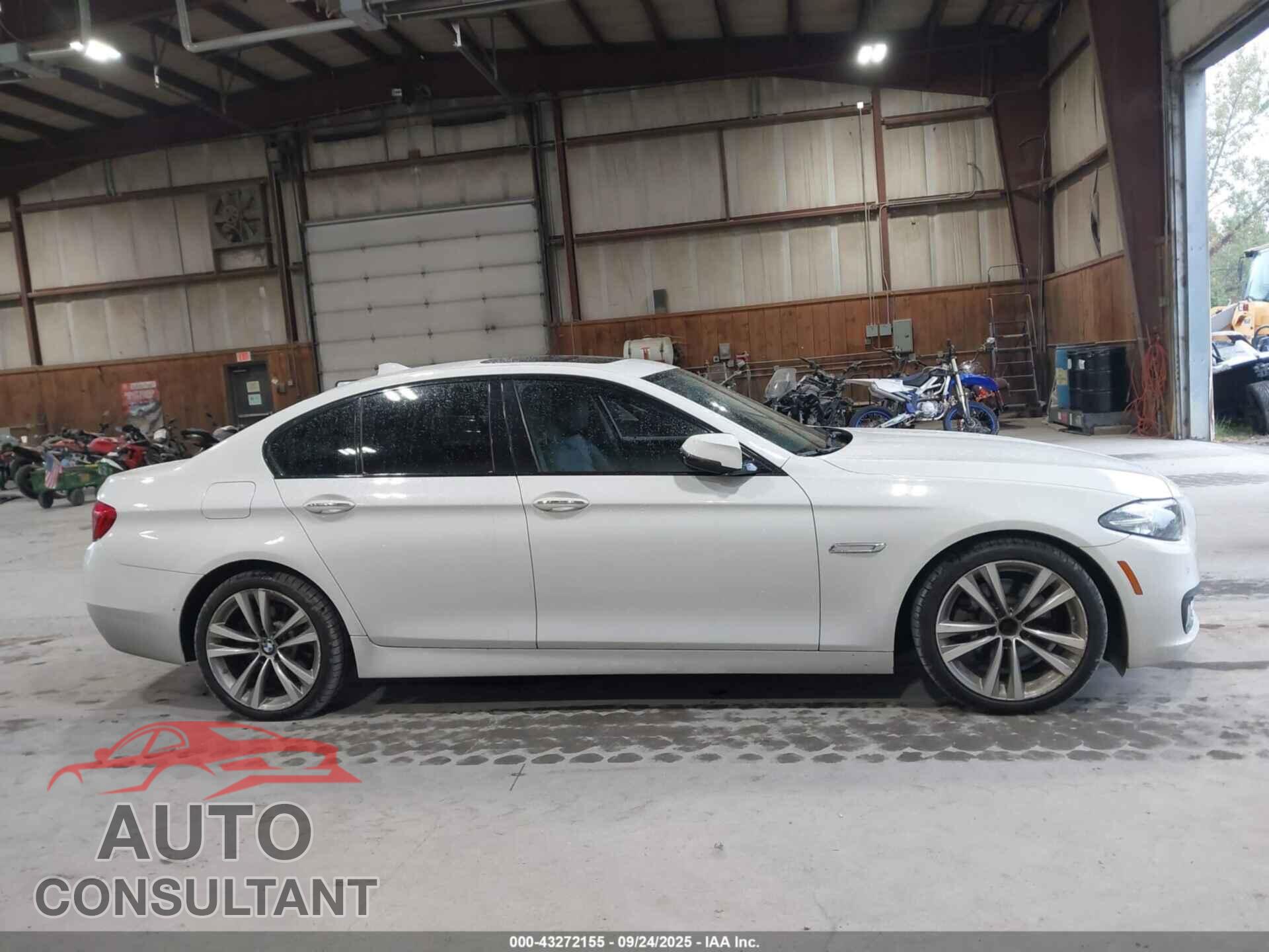 BMW 528I 2016 - WBA5A7C56GG644281