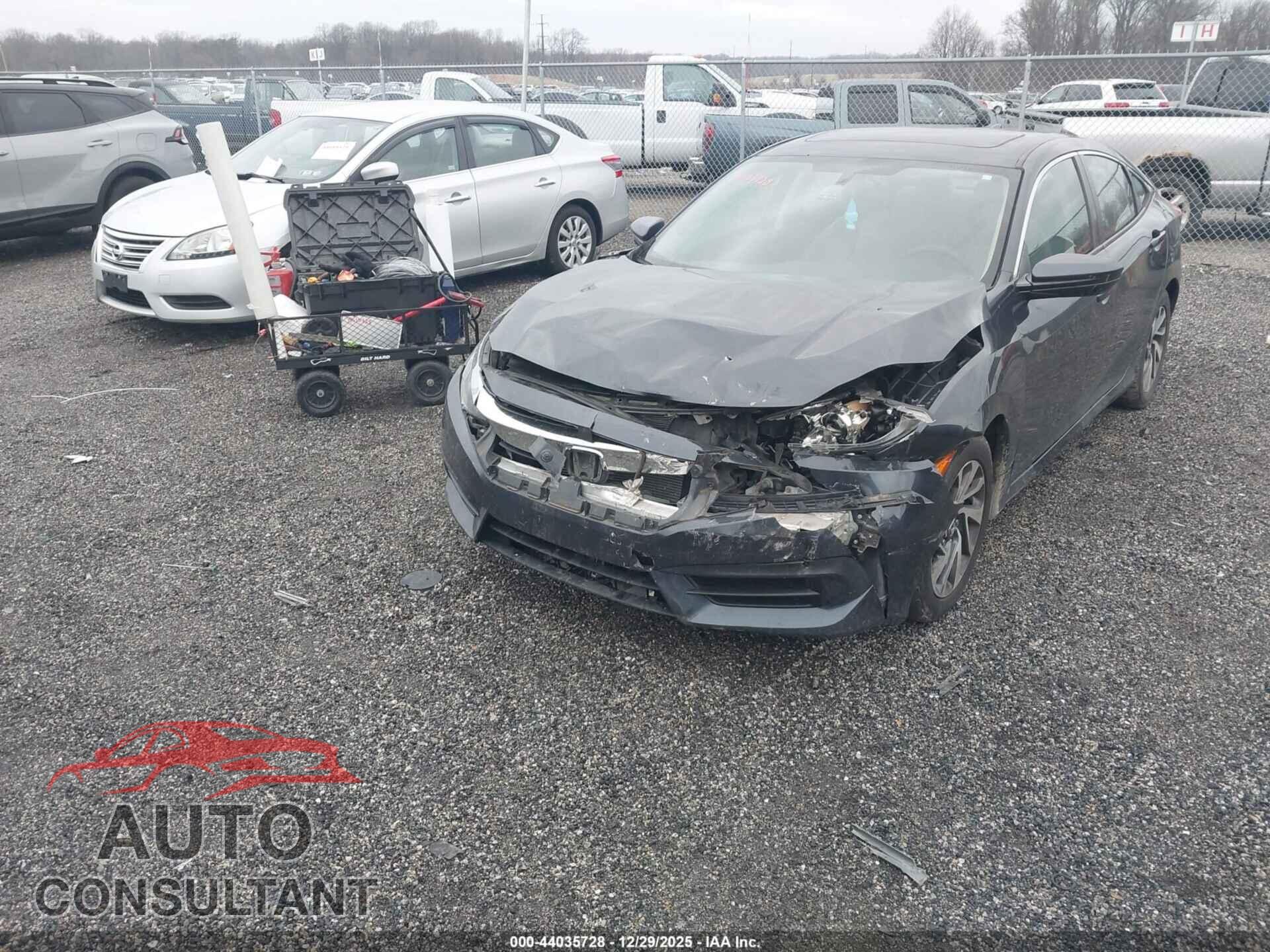 HONDA CIVIC 2018 - 2HGFC2F78JH516042