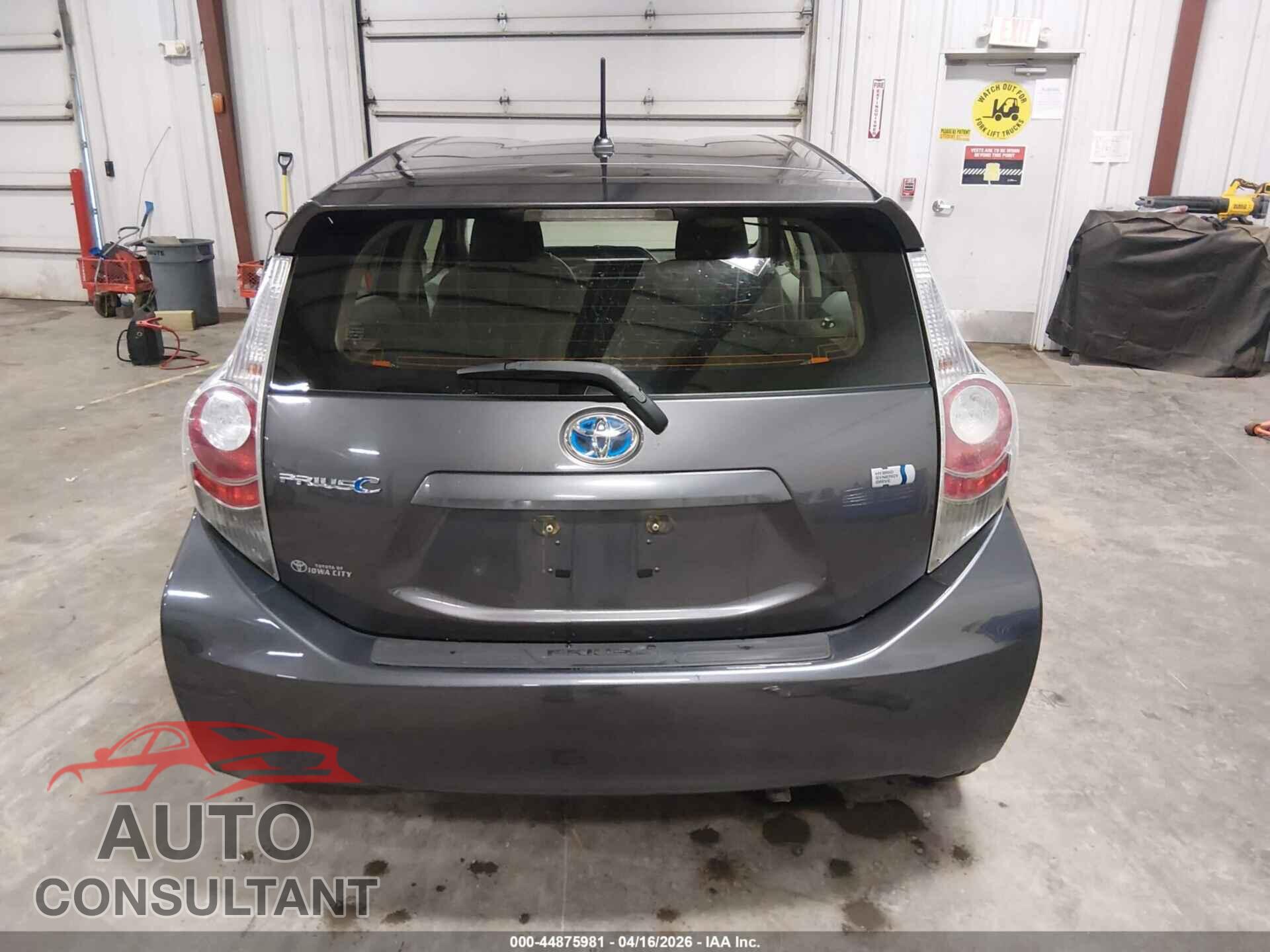 TOYOTA PRIUS C 2013 - JTDKDTB32D1032275