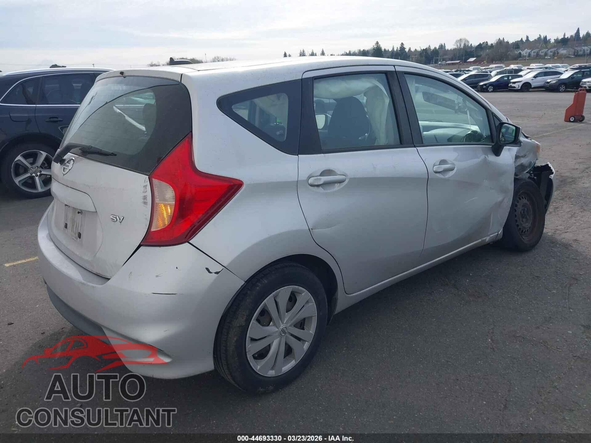 NISSAN VERSA NOTE 2017 - 3N1CE2CP3HL370914