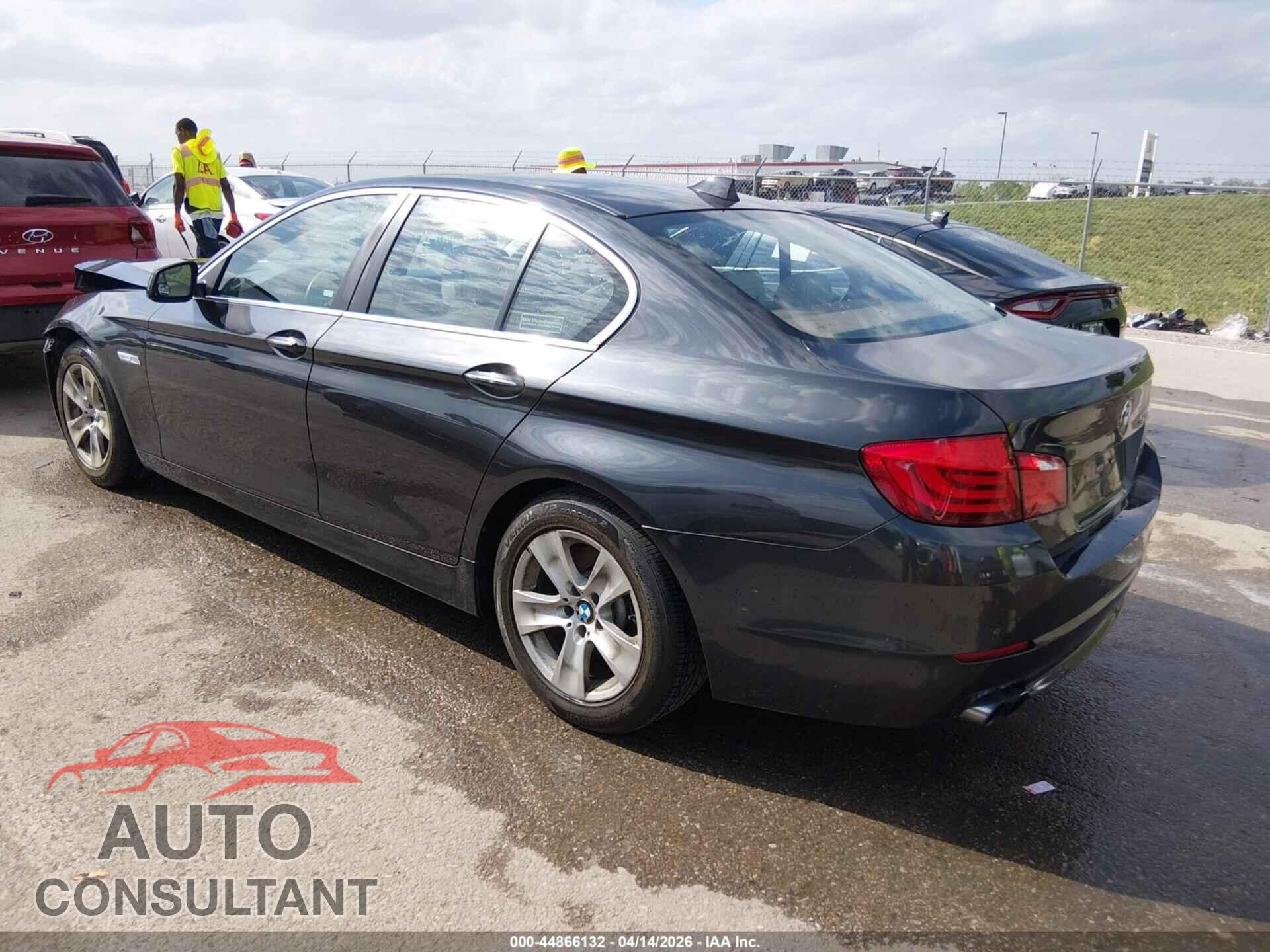 BMW 528I 2013 - WBAXG5C50DD231426