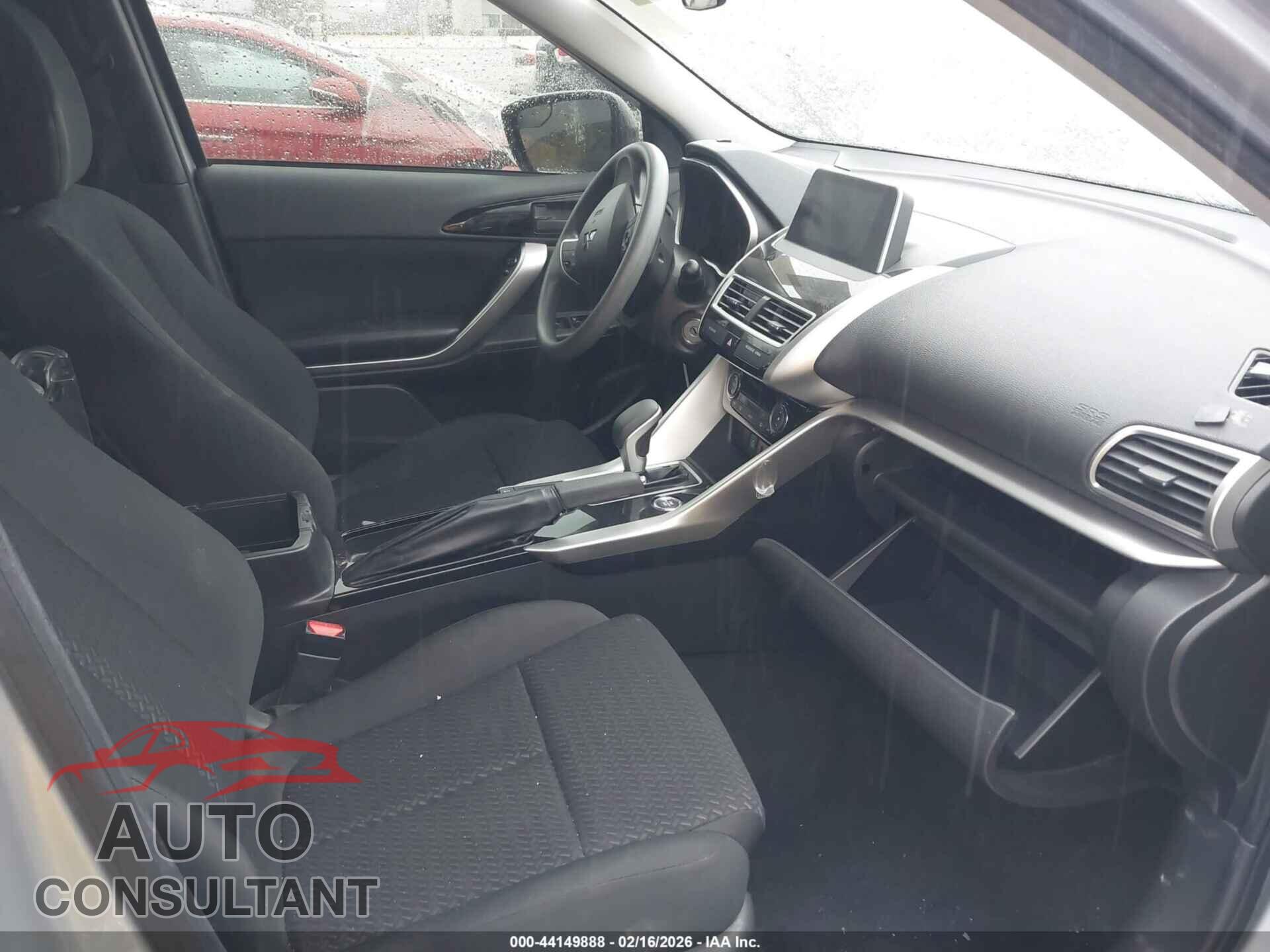 MITSUBISHI ECLIPSE CROSS 2018 - JA4AT4AA8JZ048072