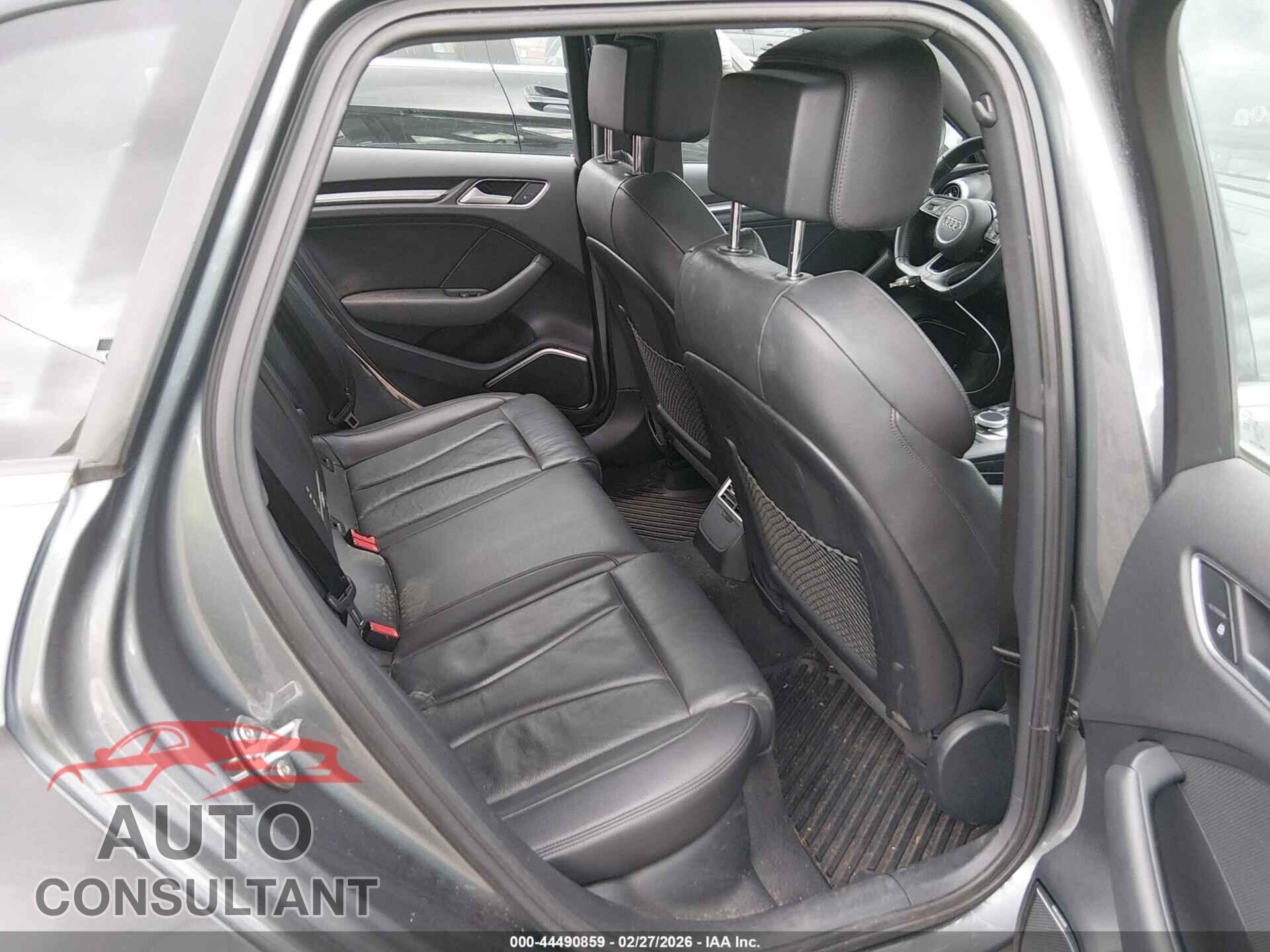 AUDI A3 E-TRON 2017 - WAUTPBFF4HA134240