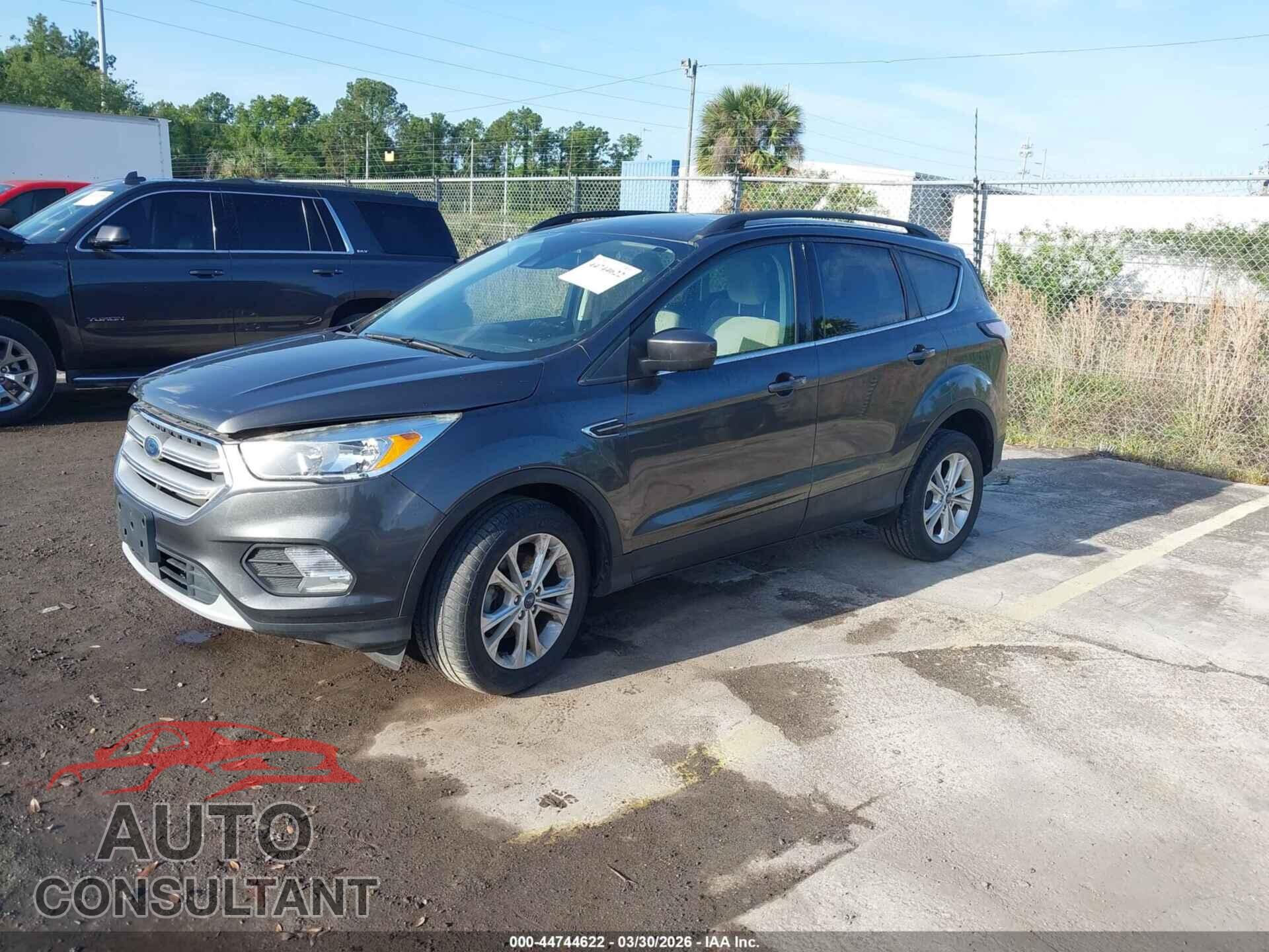 FORD ESCAPE 2018 - 1FMCU0GD2JUD06603