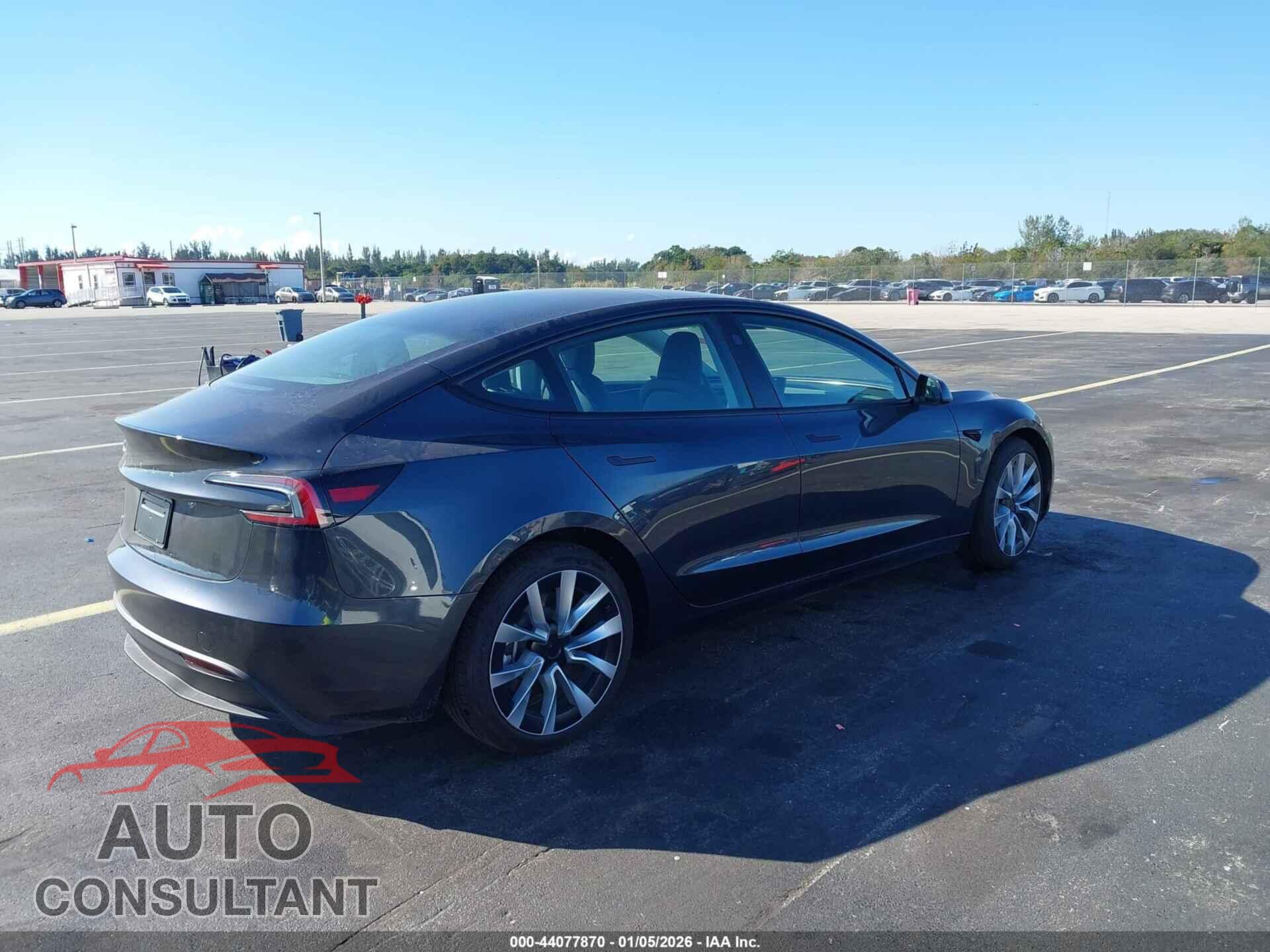 TESLA MODEL 3 2025 - 5YJ3E1EA1SF045233
