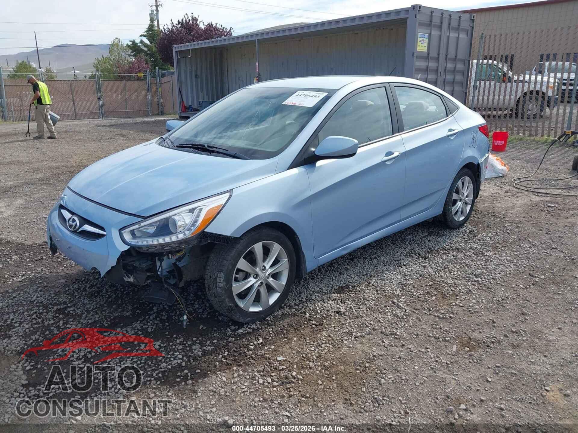 HYUNDAI ACCENT 2014 - KMHCU4AE2EU754015