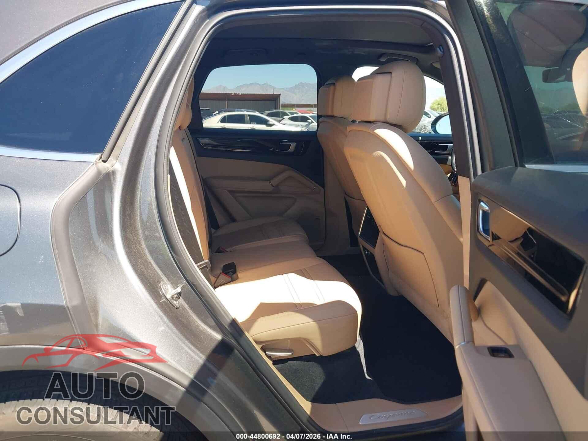 PORSCHE CAYENNE 2019 - WP1AA2AY0KDA03802