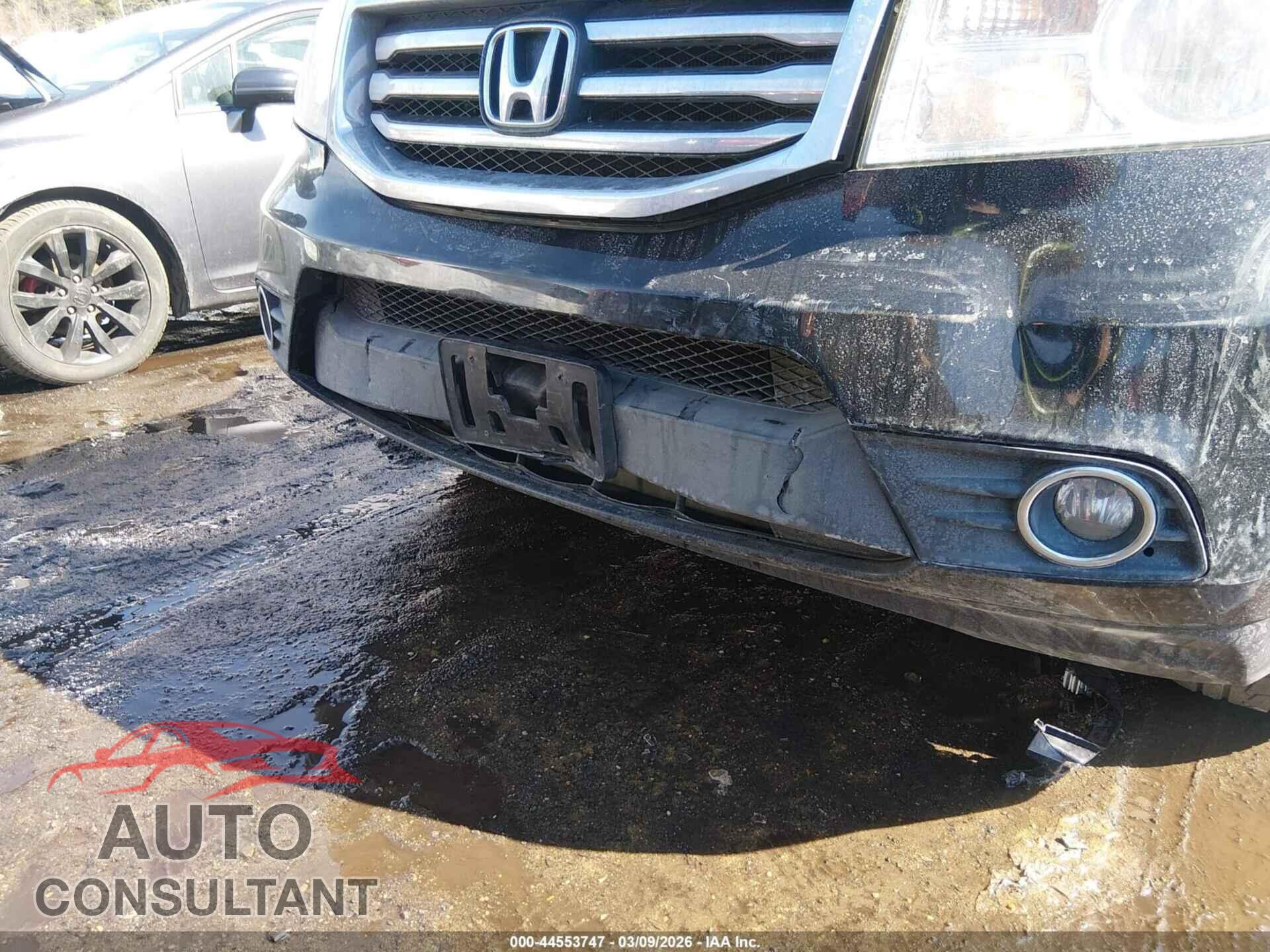 HONDA PILOT 2013 - 5FNYF4H41DB055872