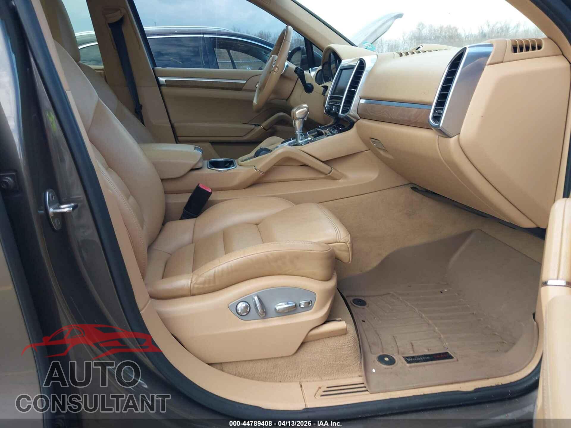 PORSCHE CAYENNE 2012 - WP1AA2A26CLA12863