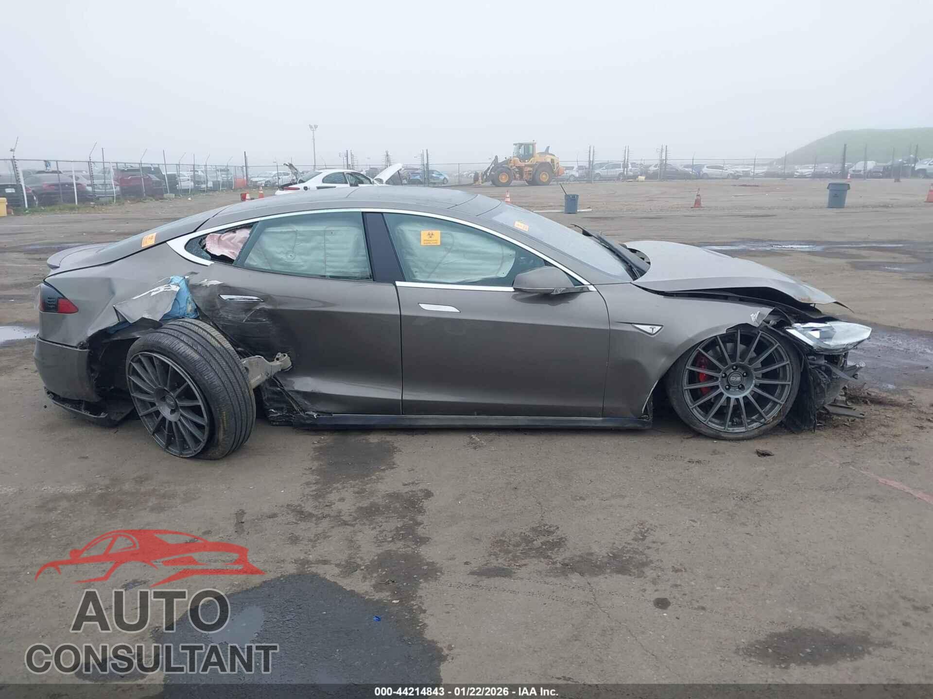 TESLA MODEL S 2015 - 5YJSA1E4XFF119854