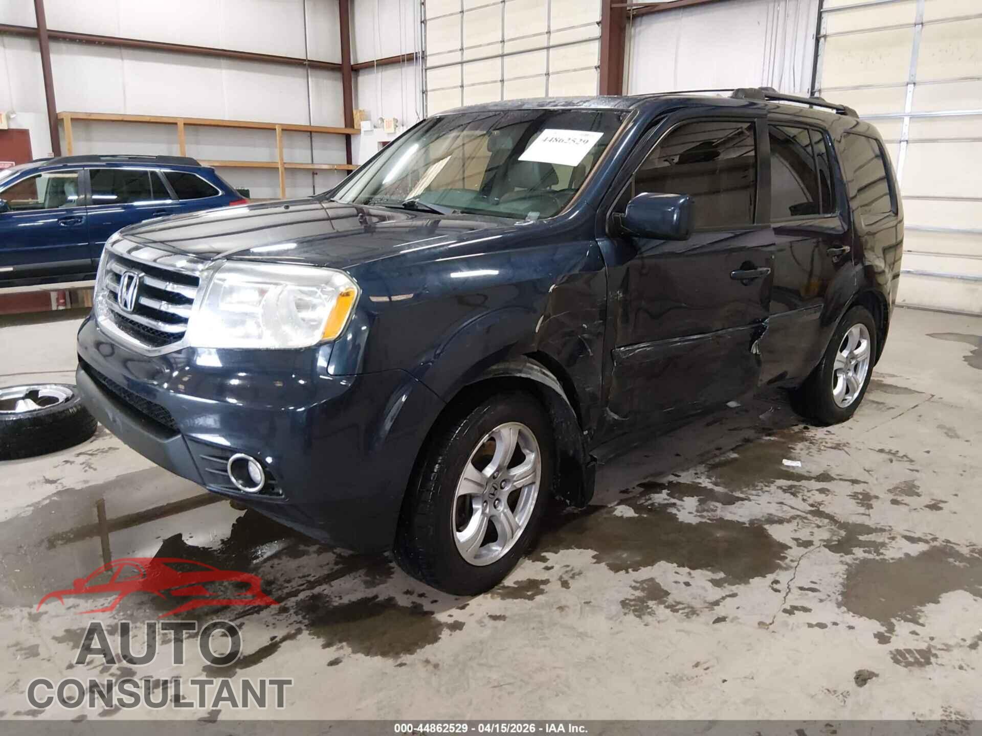 HONDA PILOT 2012 - 5FNYF4HS4CB079011