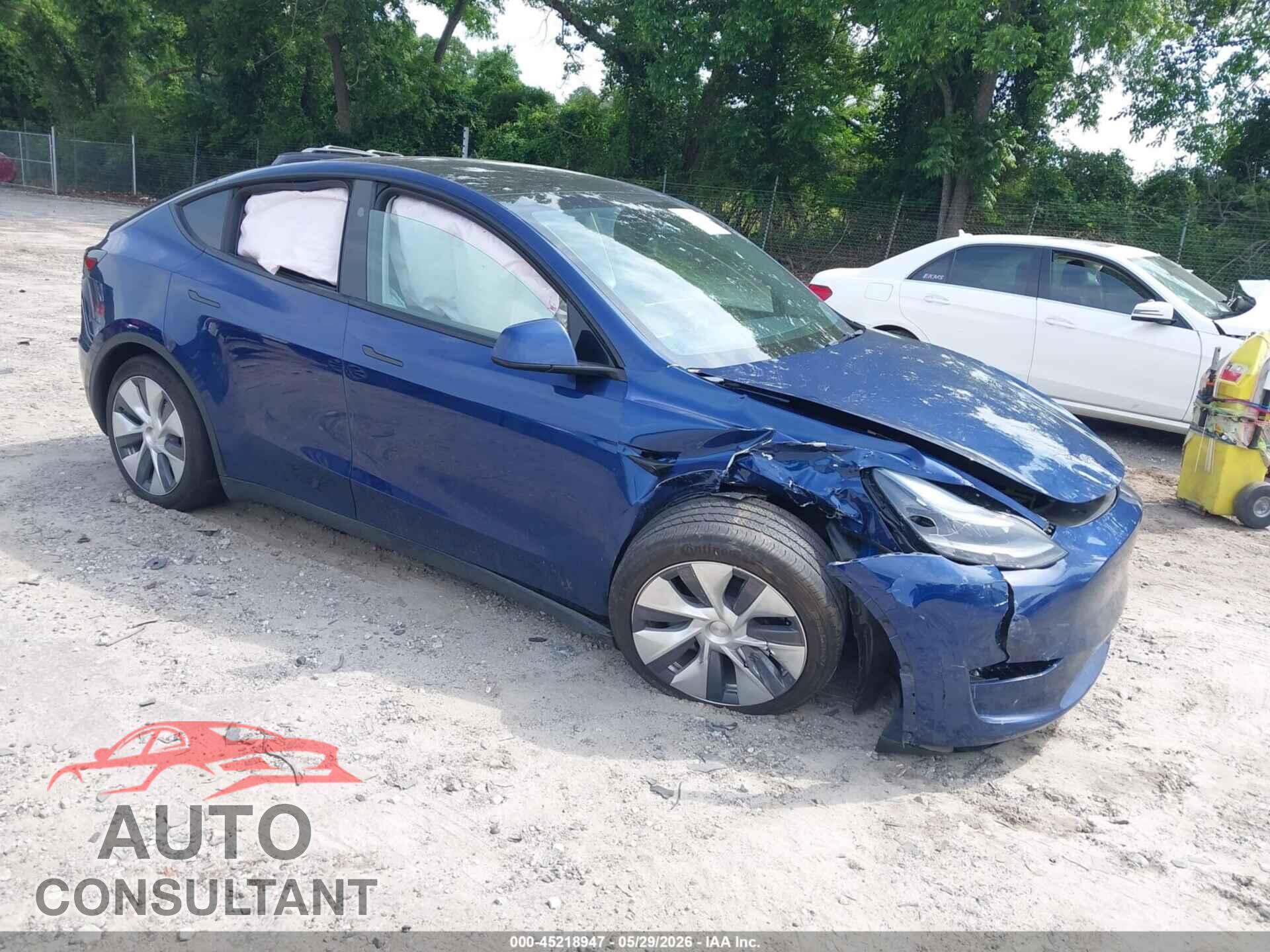 TESLA MODEL Y 2024 - 7SAYGDED2RF005140