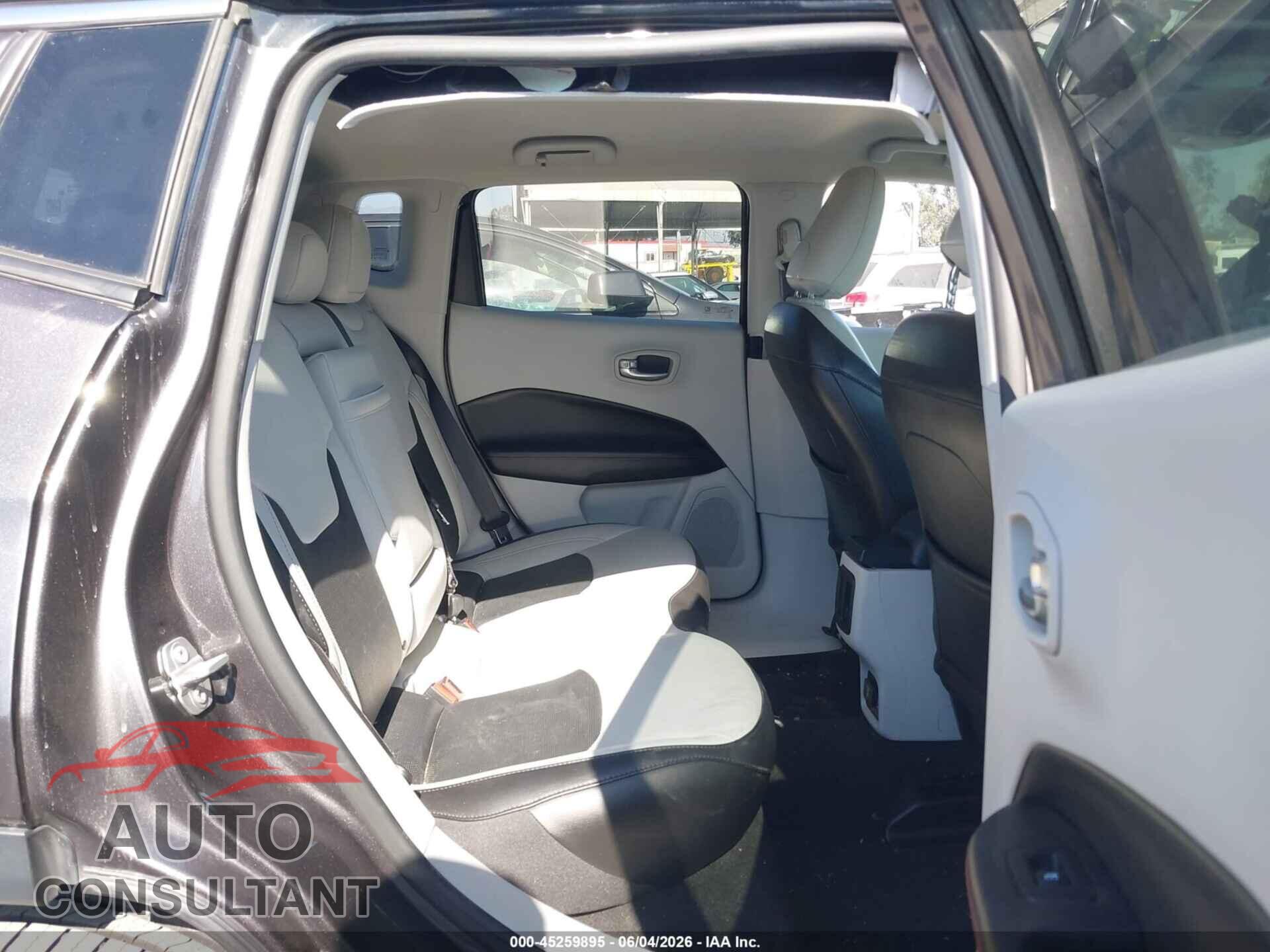JEEP COMPASS 2020 - 3C4NJCCB3LT105155