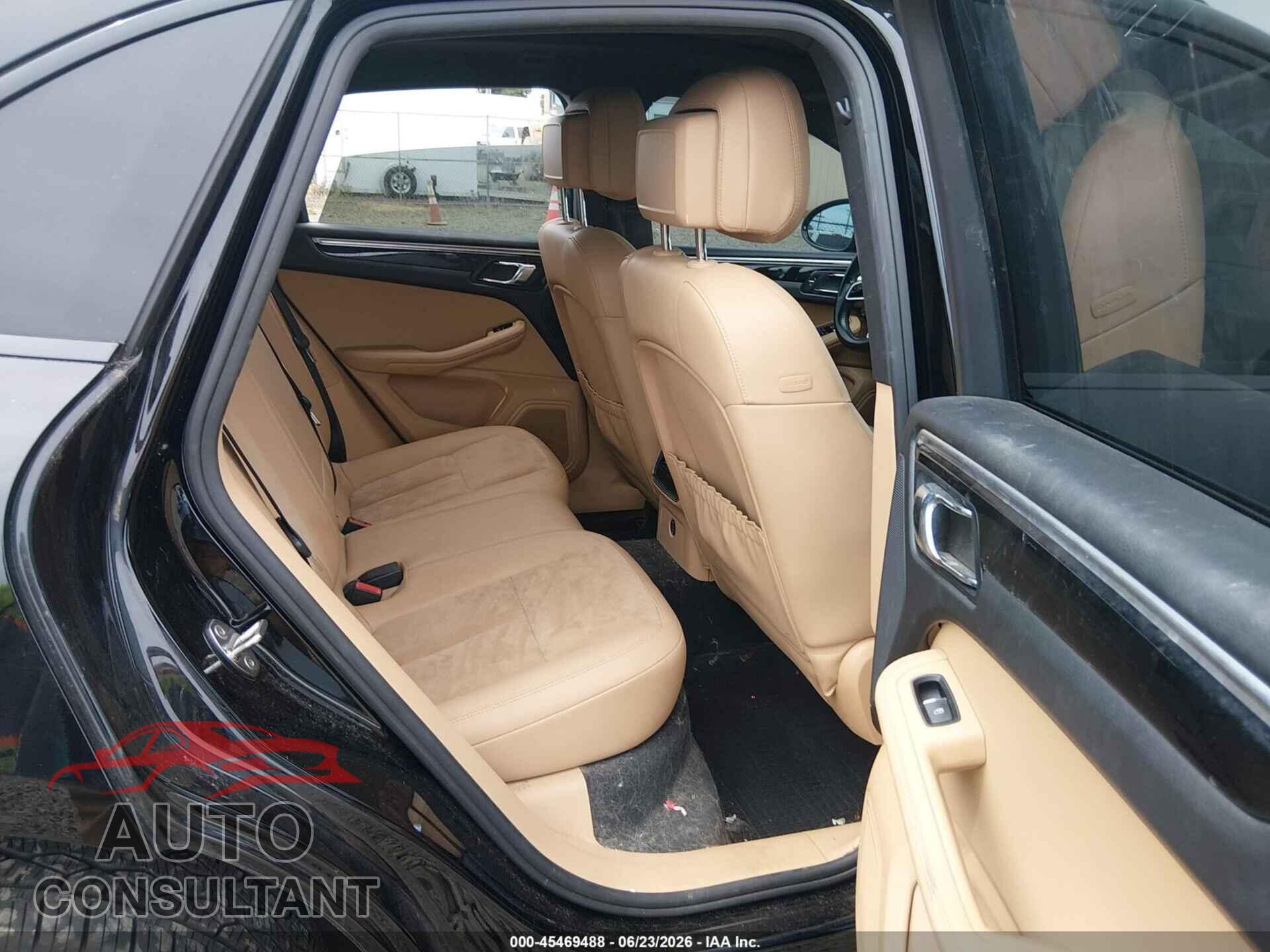 PORSCHE MACAN 2017 - WP1AA2A5XHLB03393