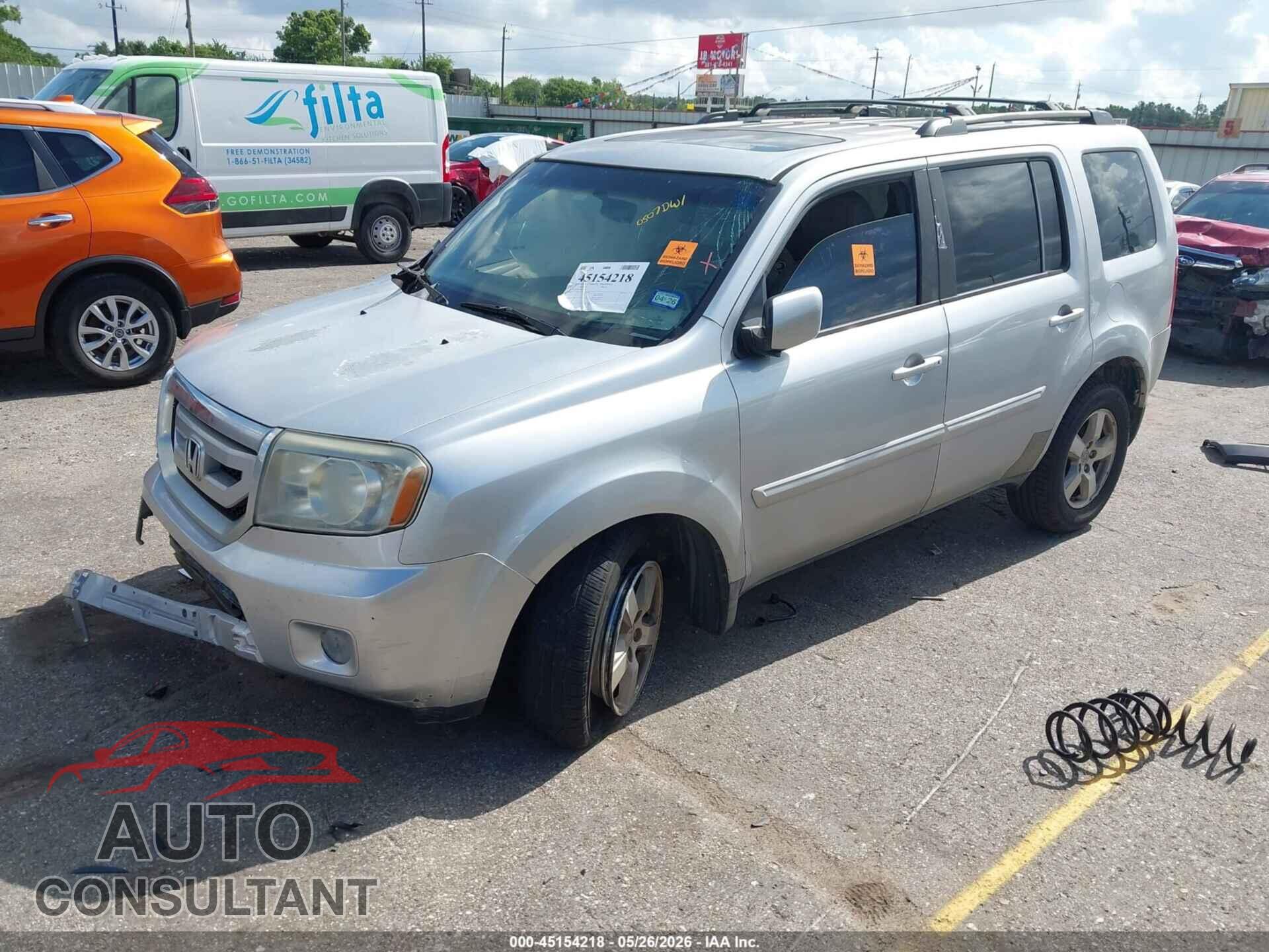 HONDA PILOT 2011 - 5FNYF3H56BB017022