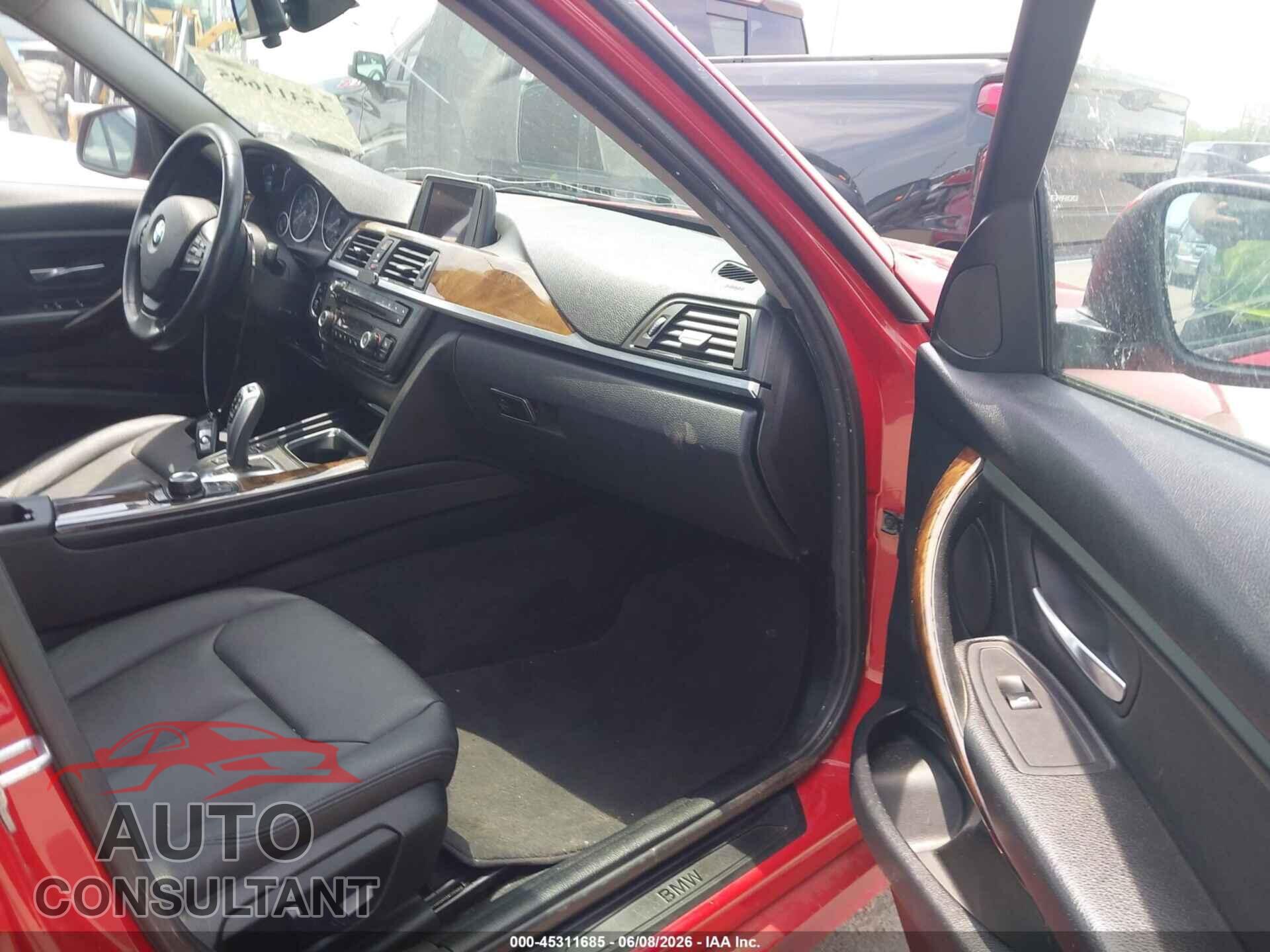 BMW 320I 2015 - WBA3C3C57FP664984
