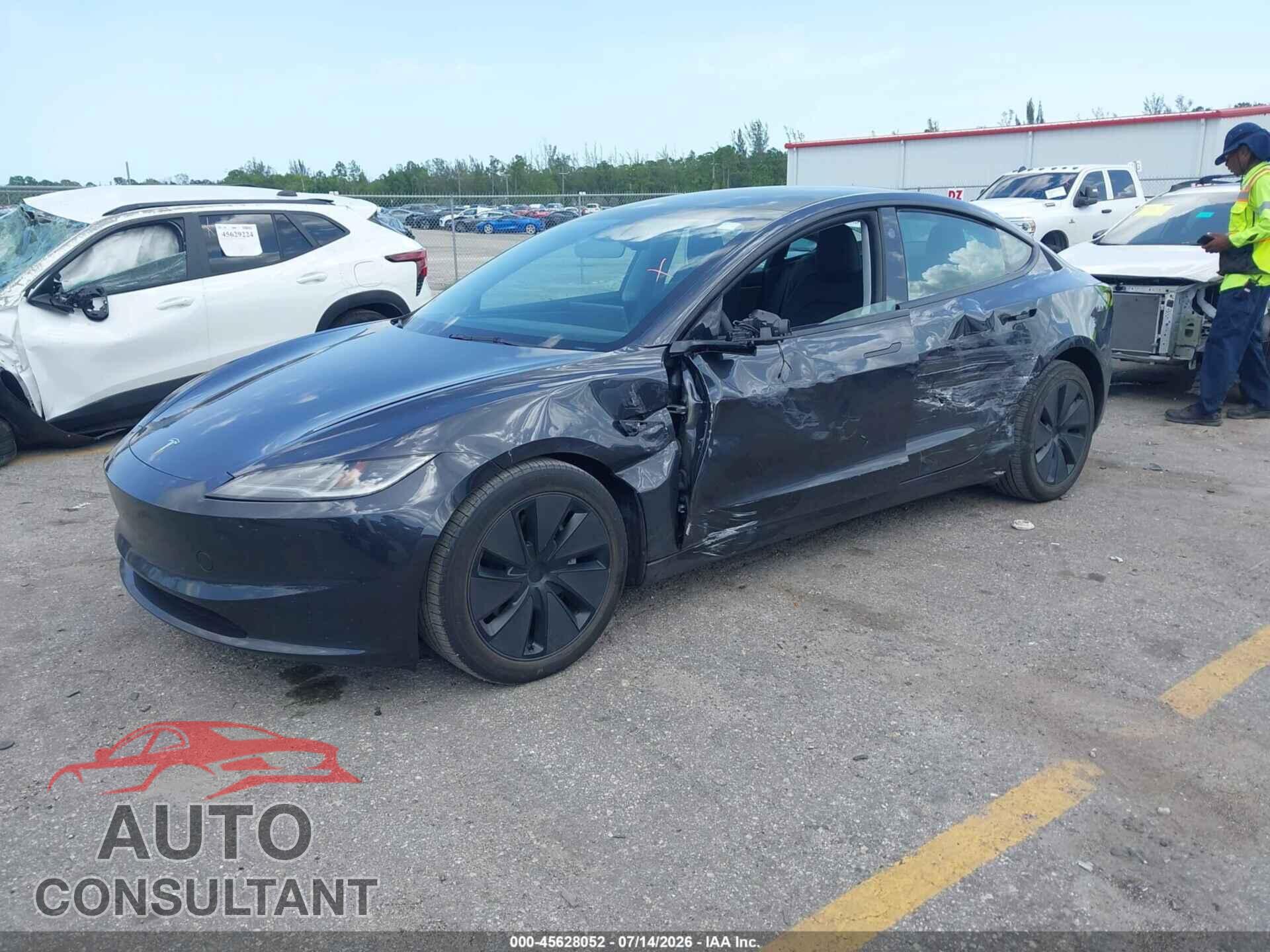 TESLA MODEL 3 2024 - 5YJ3E1EA2RF855416