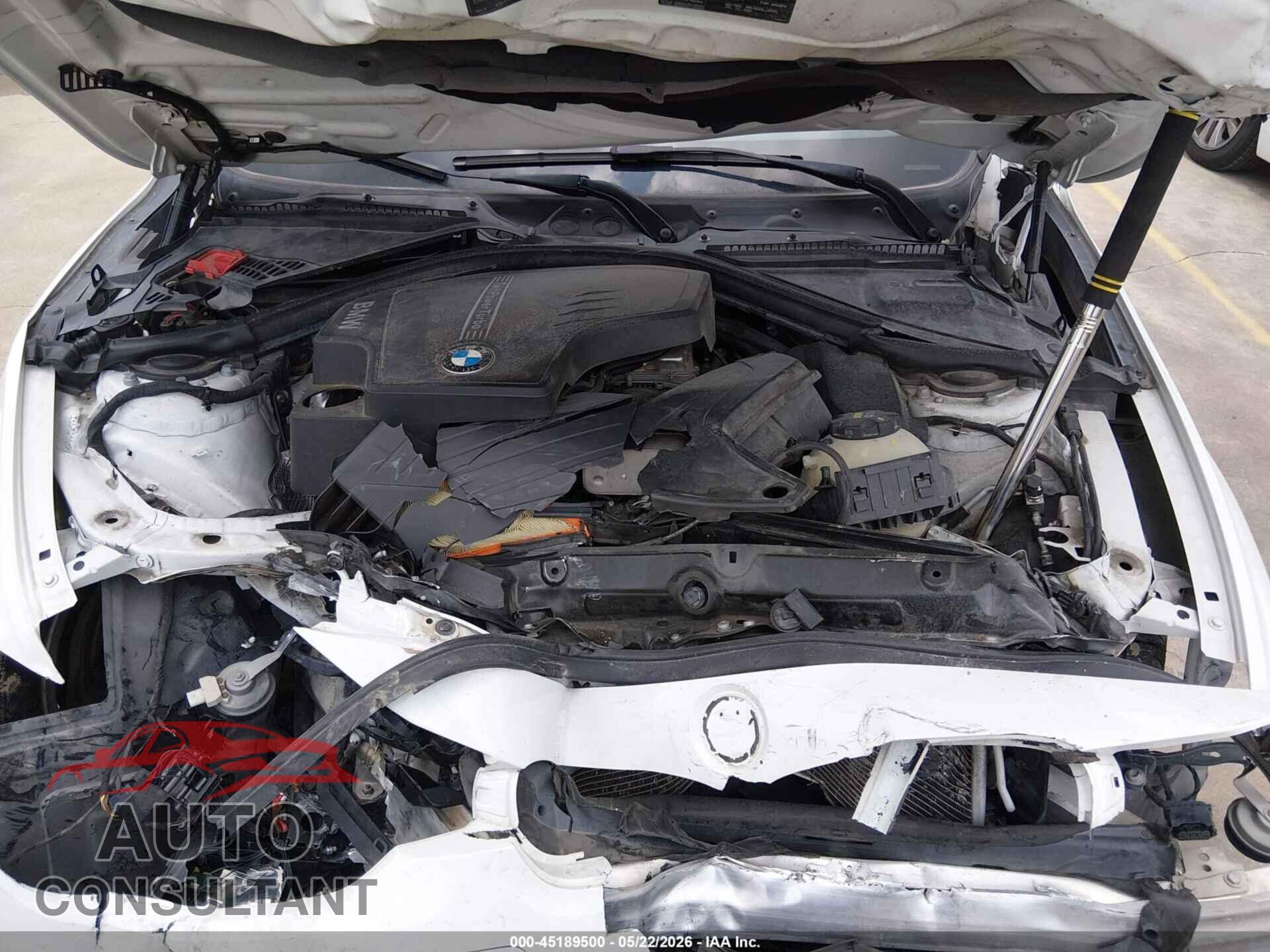 BMW 320I 2016 - WBA8E1G59GNT36767