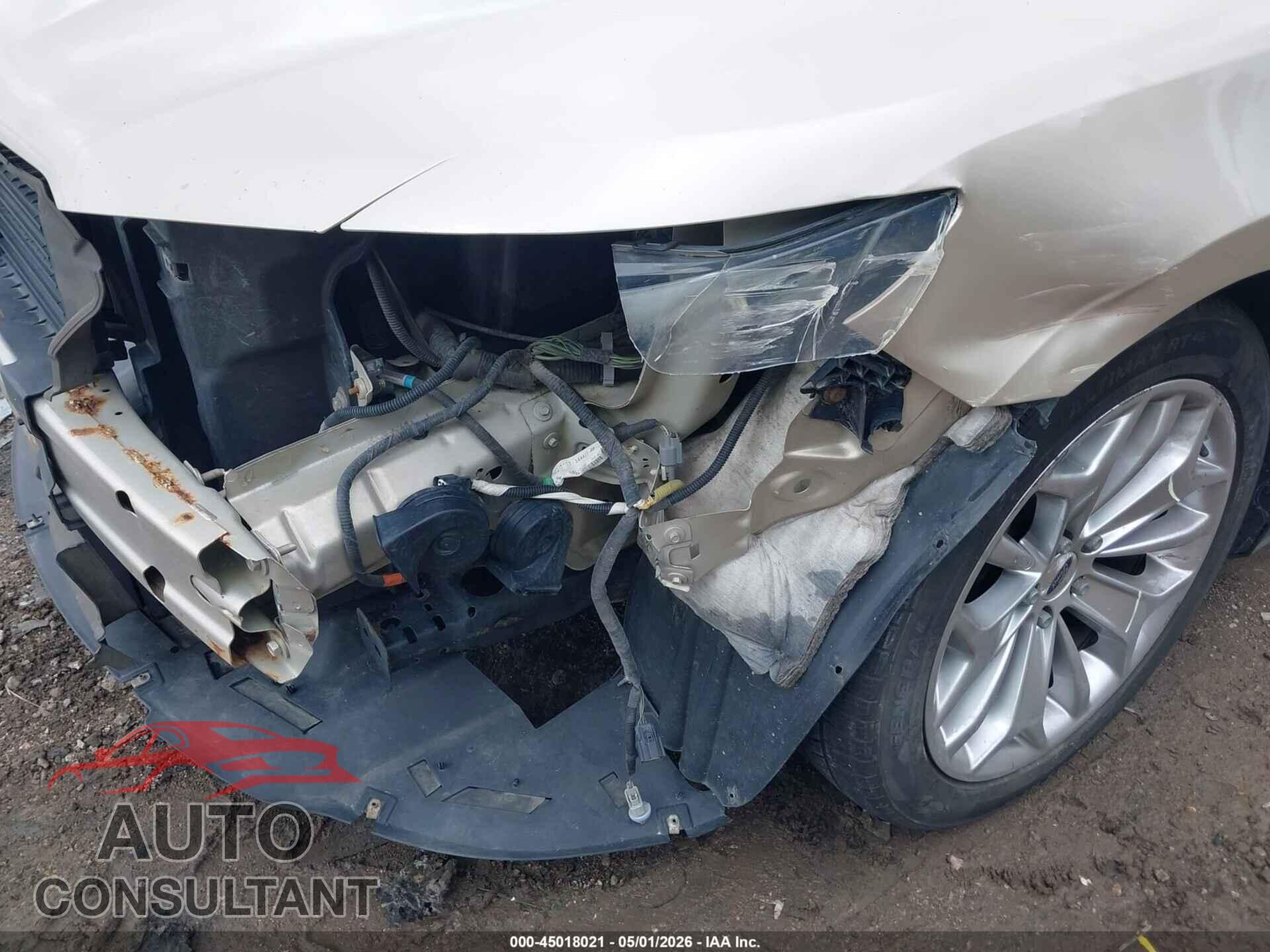 FORD TAURUS 2017 - 1FAHP2F86HG117792