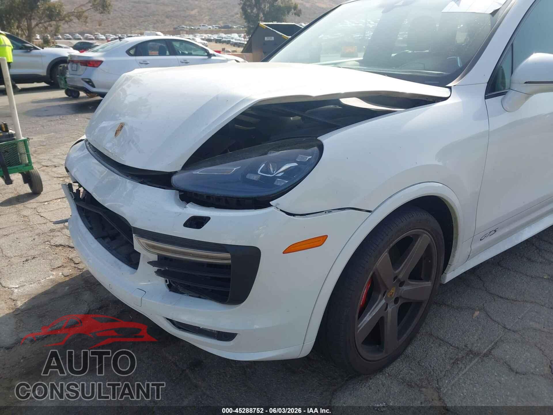 PORSCHE CAYENNE 2016 - WP1AD2A26GLA78942