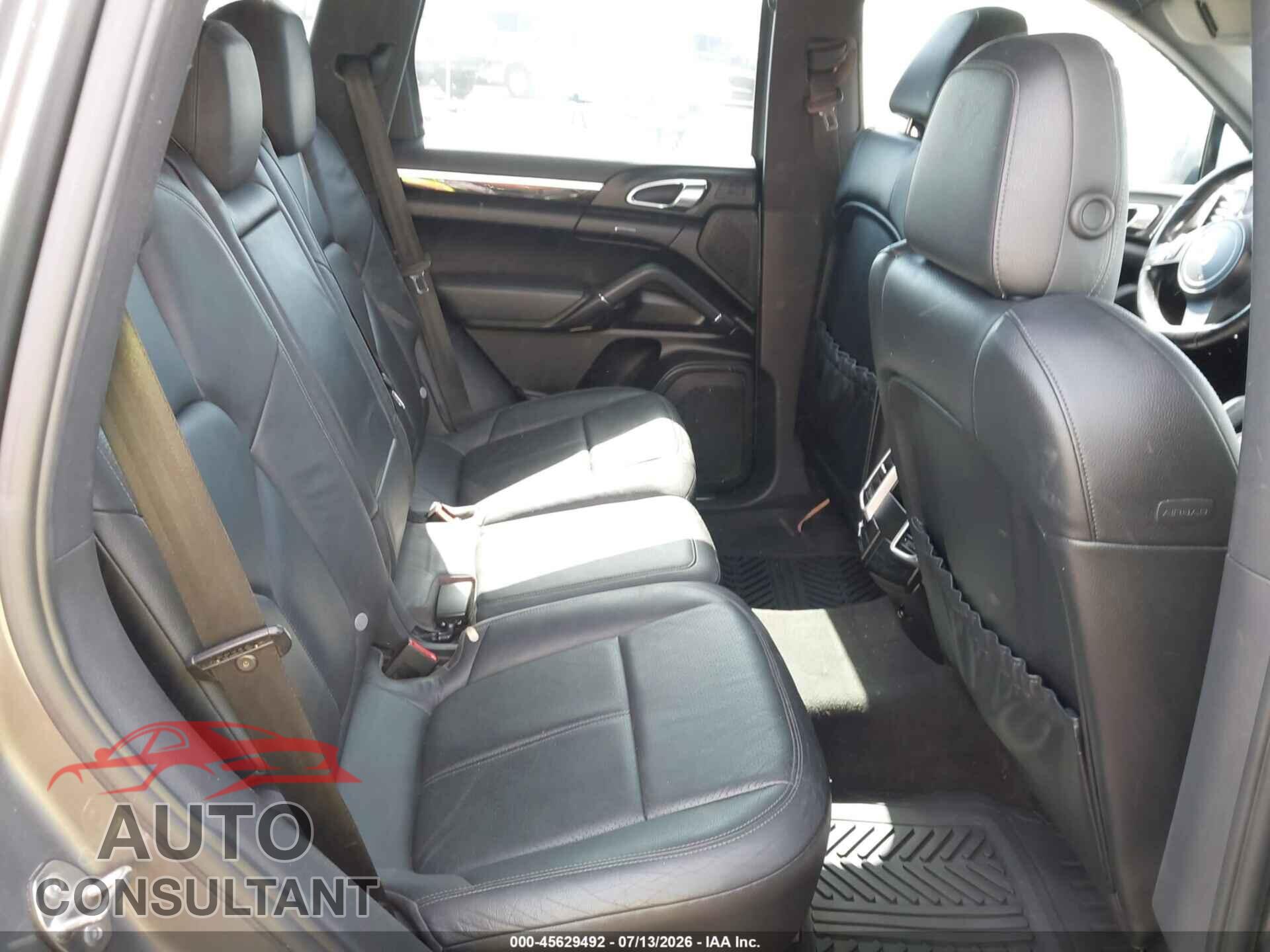 PORSCHE CAYENNE 2011 - WP1AB2A23BLA44066