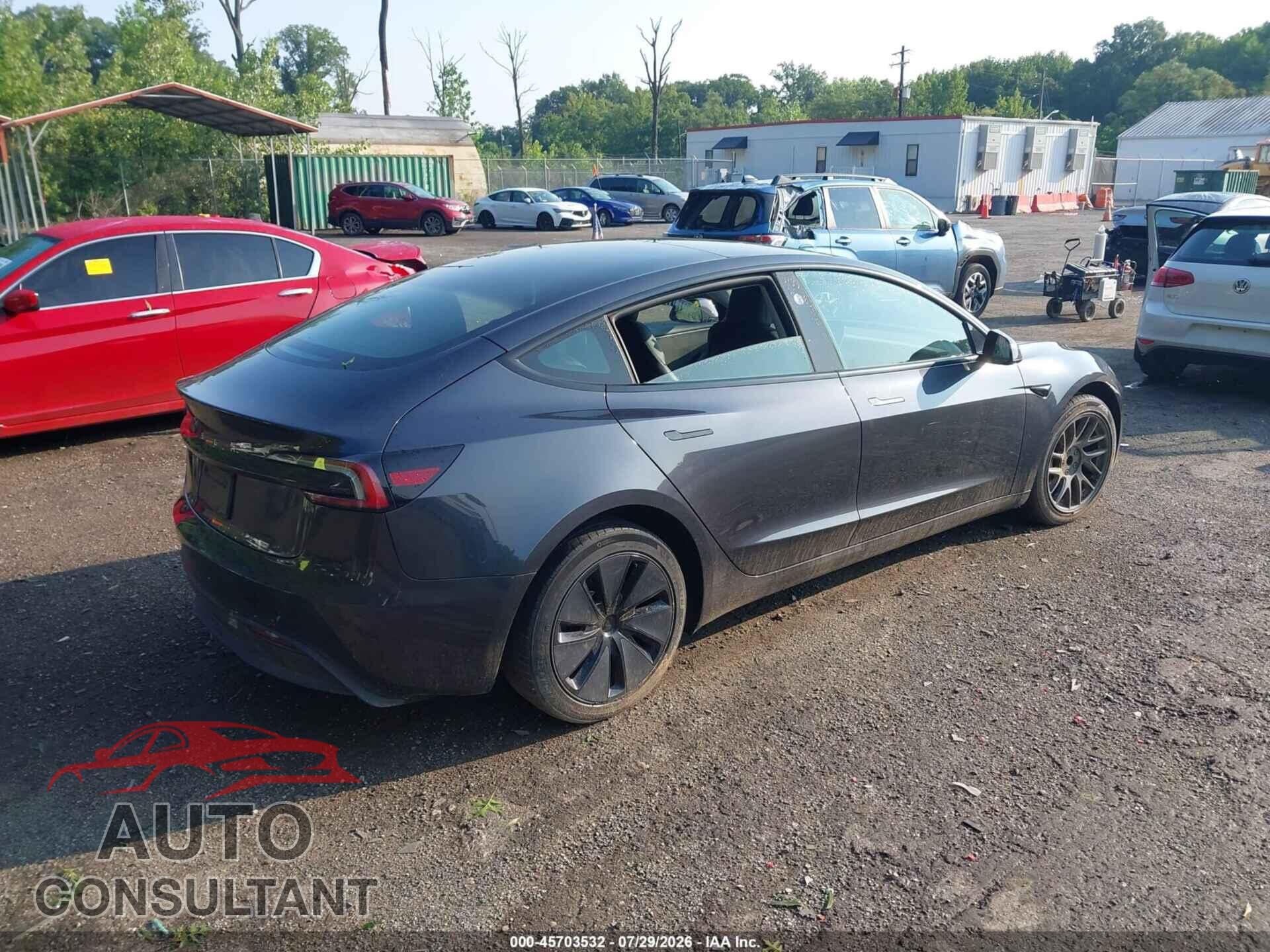 TESLA MODEL 3 2024 - 5YJ3E1EA8RF843643