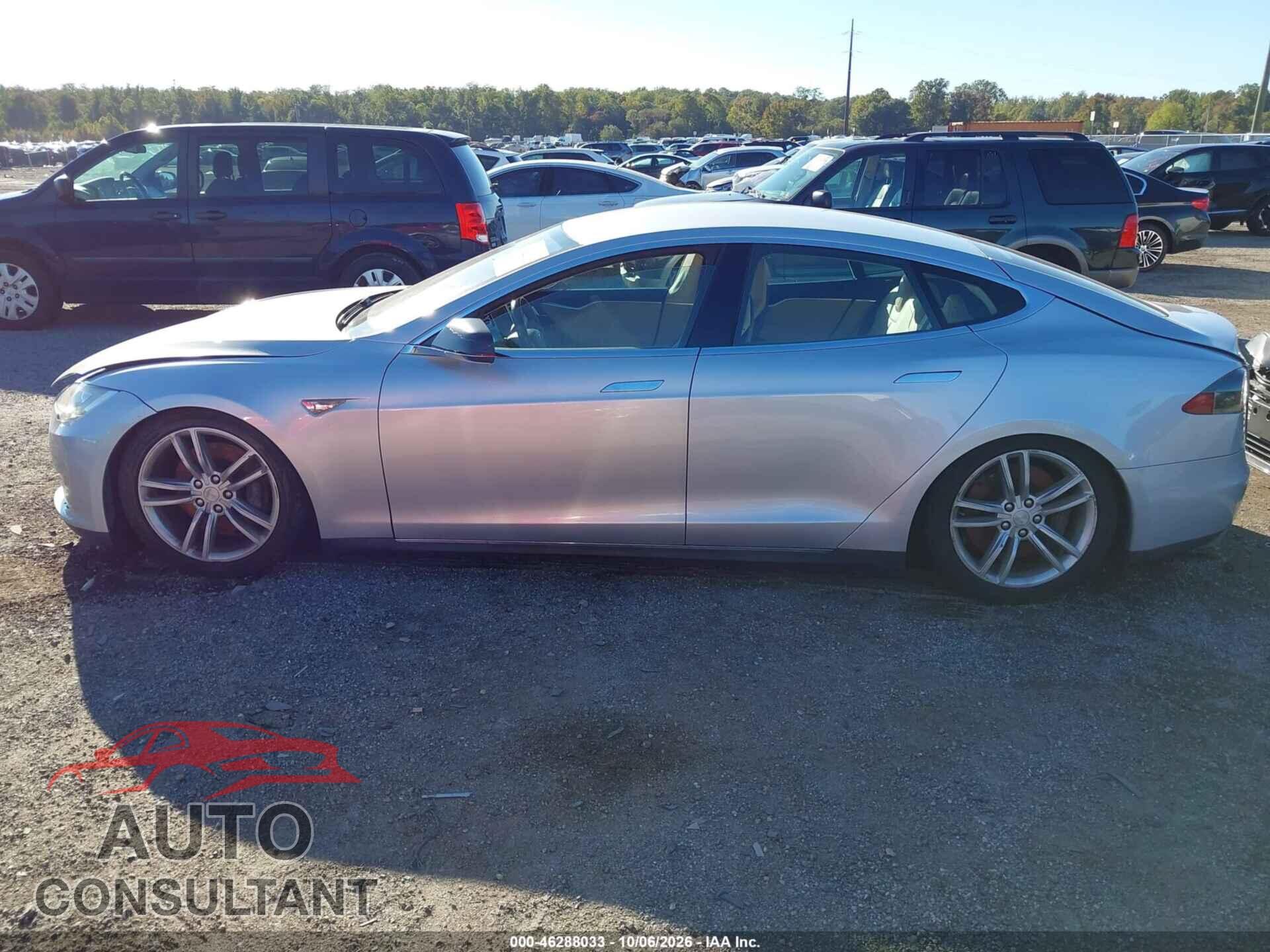 TESLA MODEL S 2013 - 5YJSA1DG4DFP03790