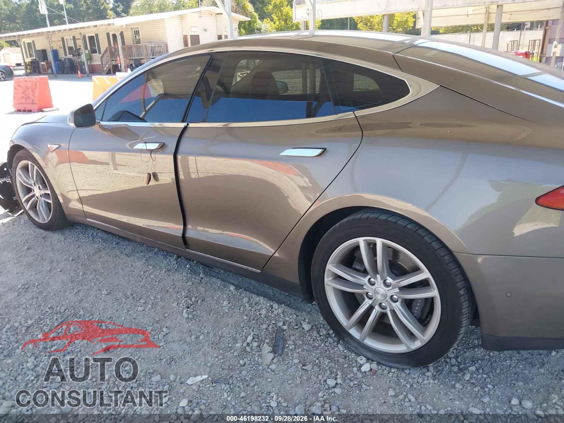 TESLA MODEL S 2015 - 5YJSA1S25FF095885