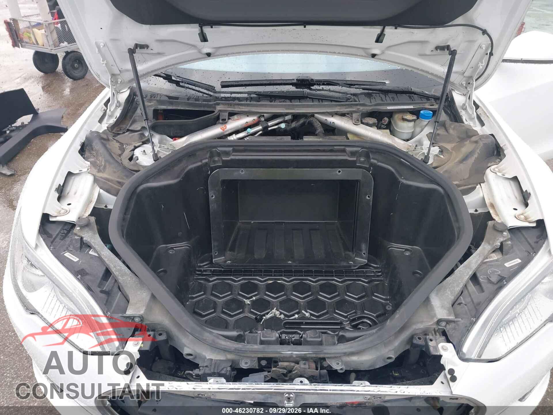 TESLA MODEL S 2014 - 5YJSA1S19EFP52435