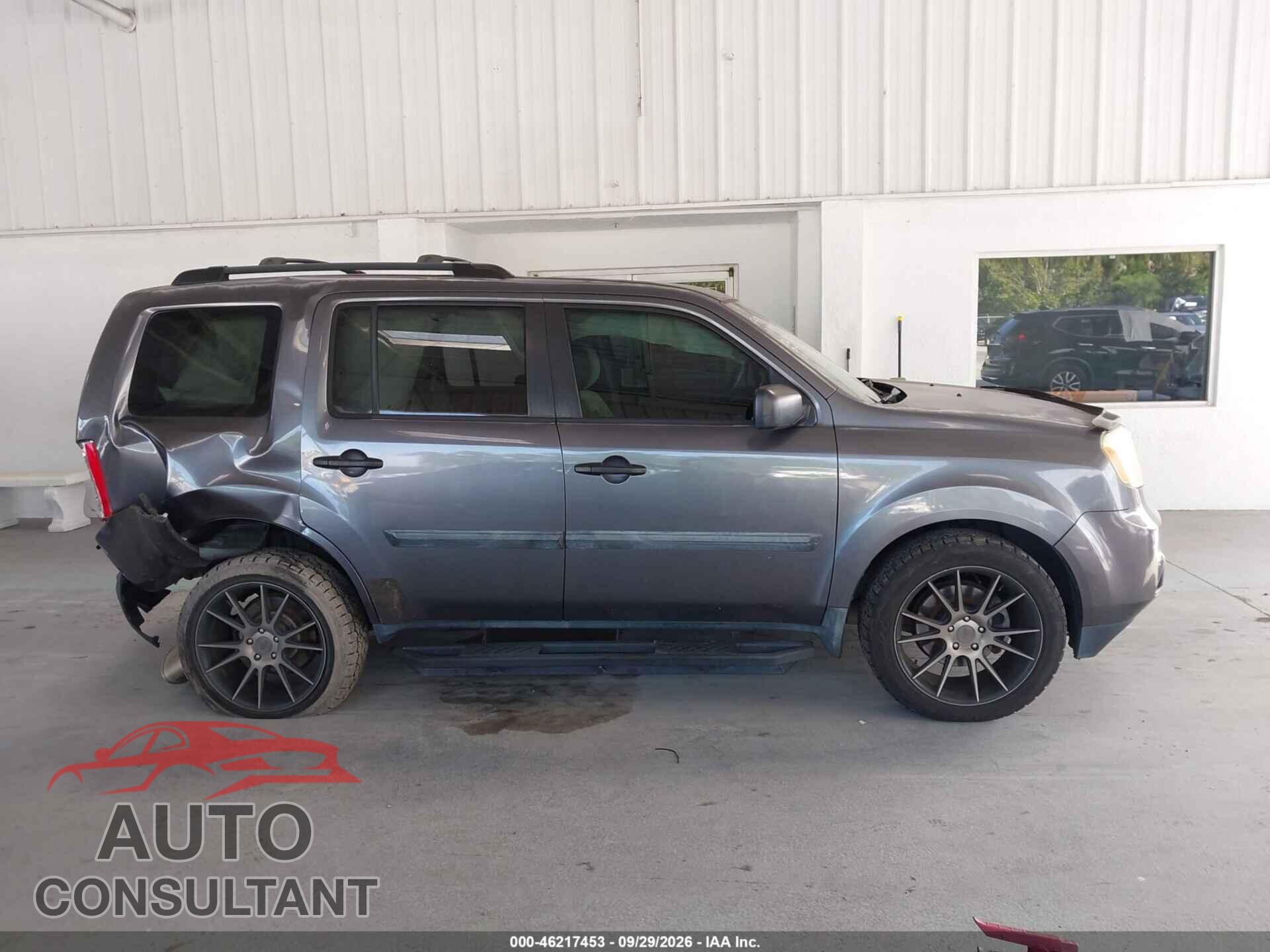 HONDA PILOT 2015 - 5FNYF3H29FB022596